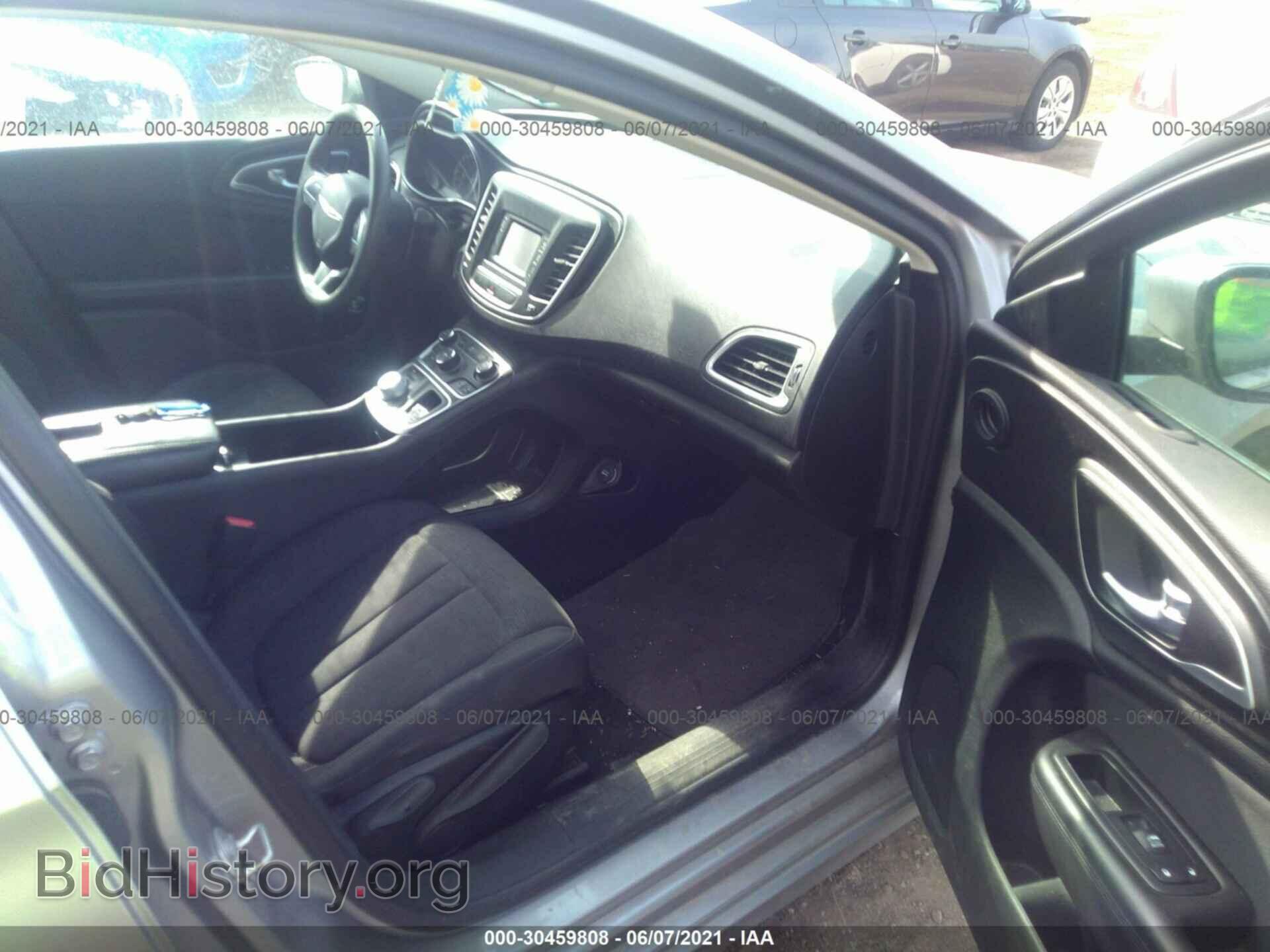 2015 CHRYSLER 200 - VIN: 1C3CCCAB0FN561322 - Photo 5