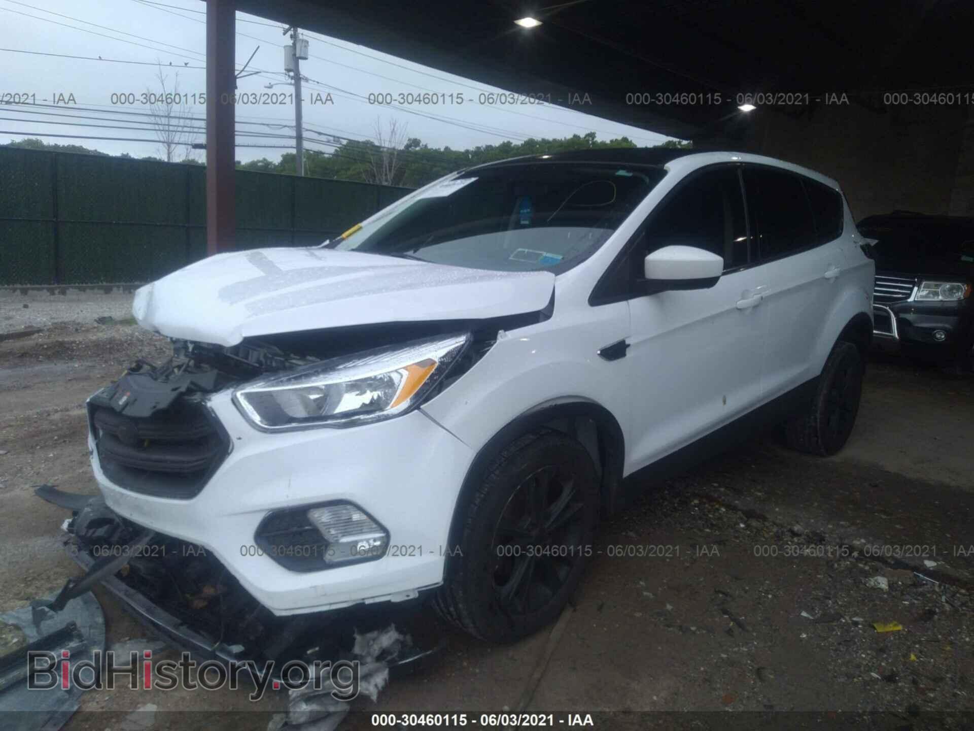 2017 FORD ESCAPE - VIN: 1FMCU0GD0HUB82812 - Photo 2