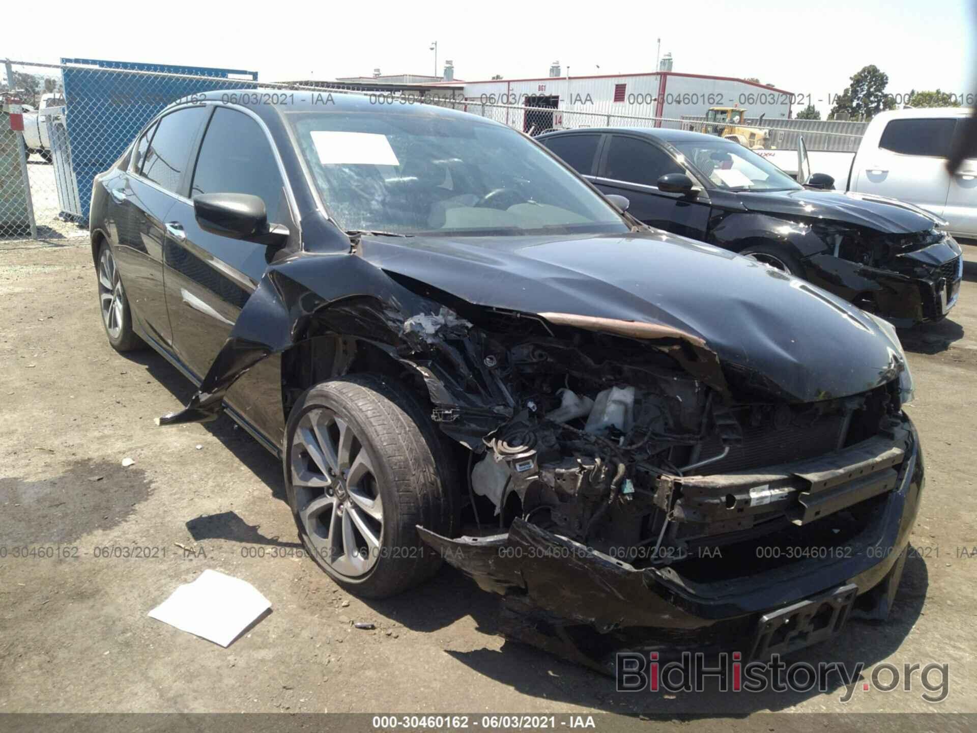 Photo 1HGCR2F50FA214198 - HONDA ACCORD SEDAN 2015