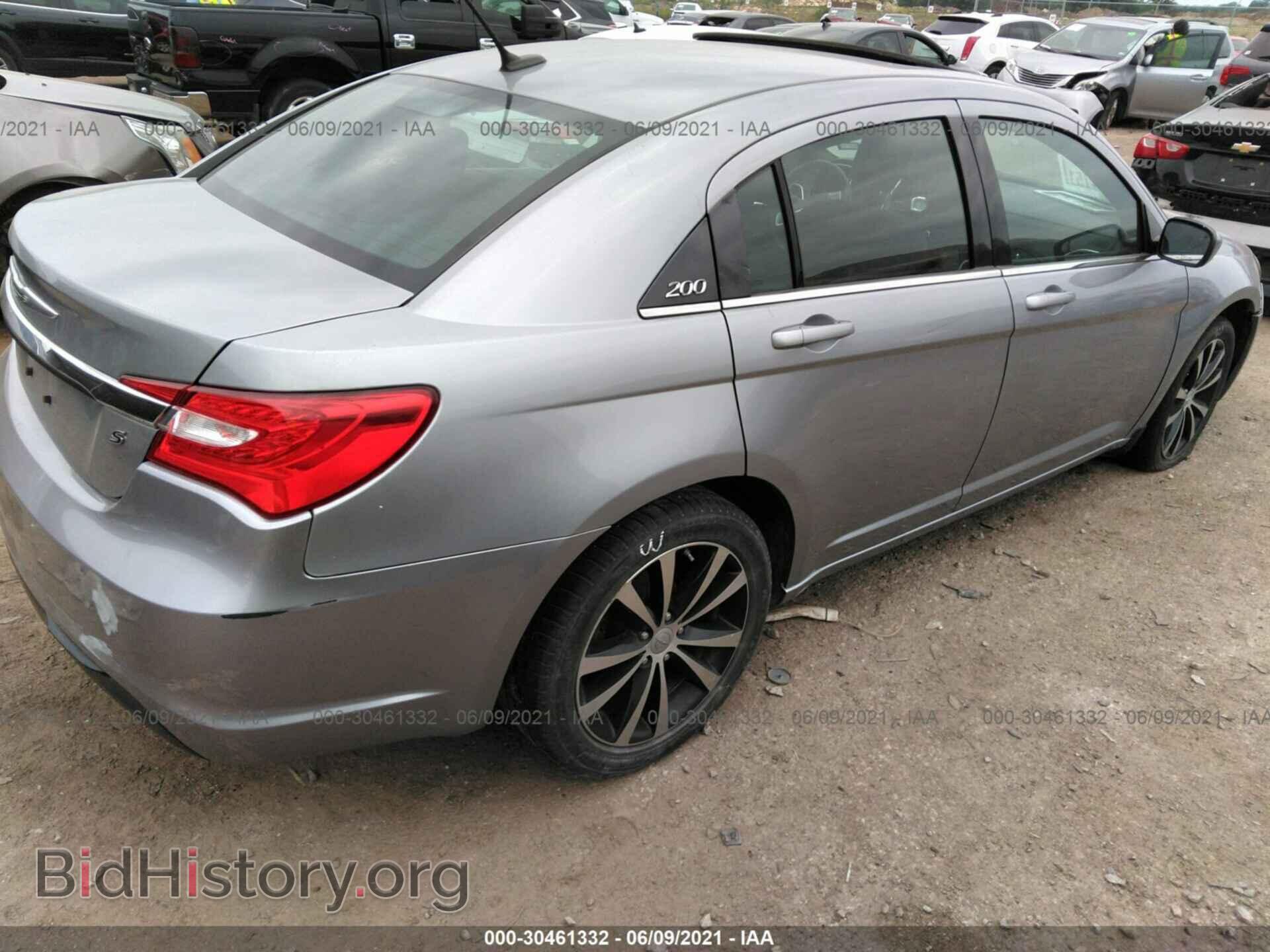2013 CHRYSLER 200 - VIN: 1C3CCBBB7DN650388 - Фото 4