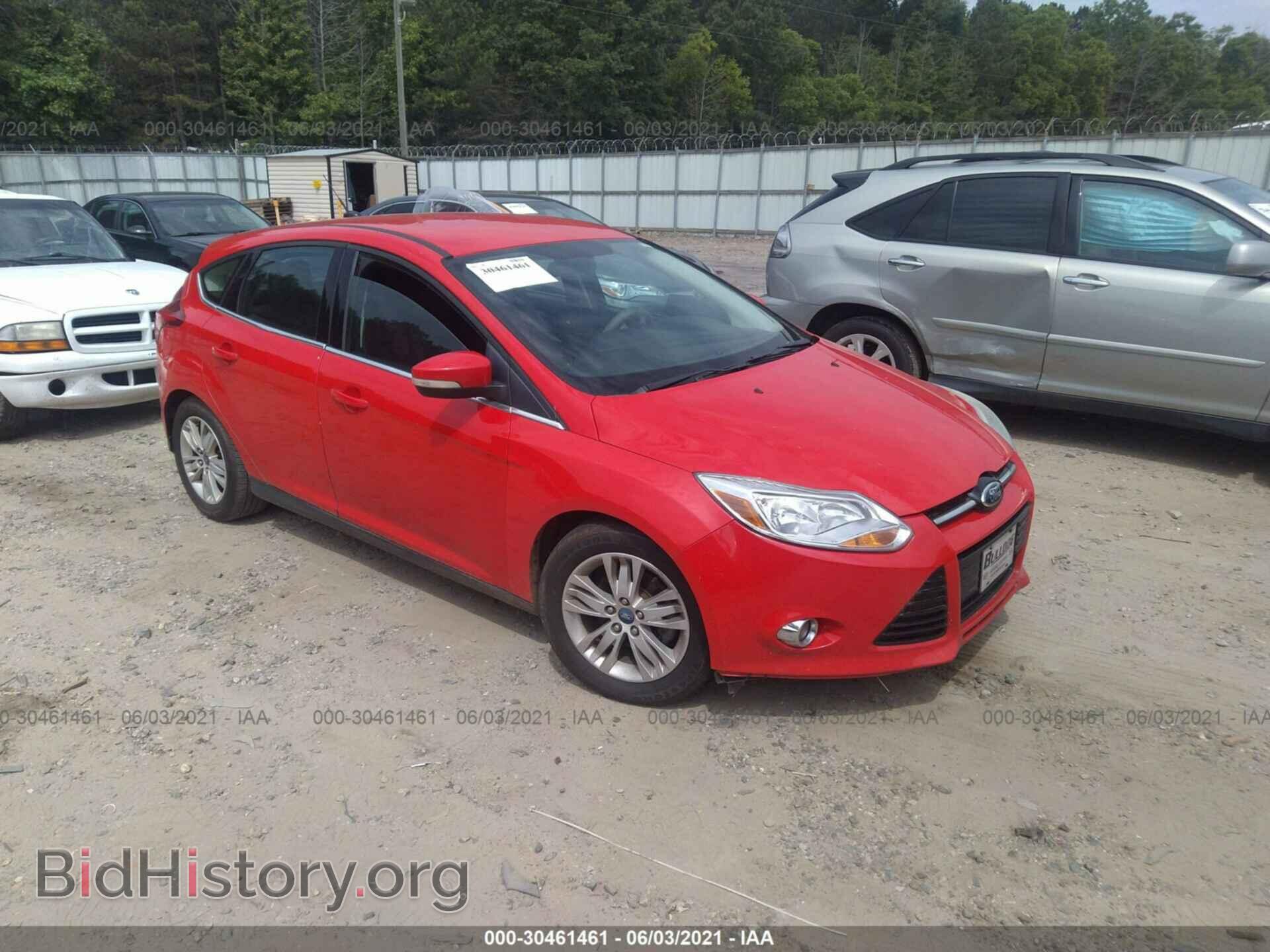 Фотография 1FAHP3M28CL386963 - FORD FOCUS 2012