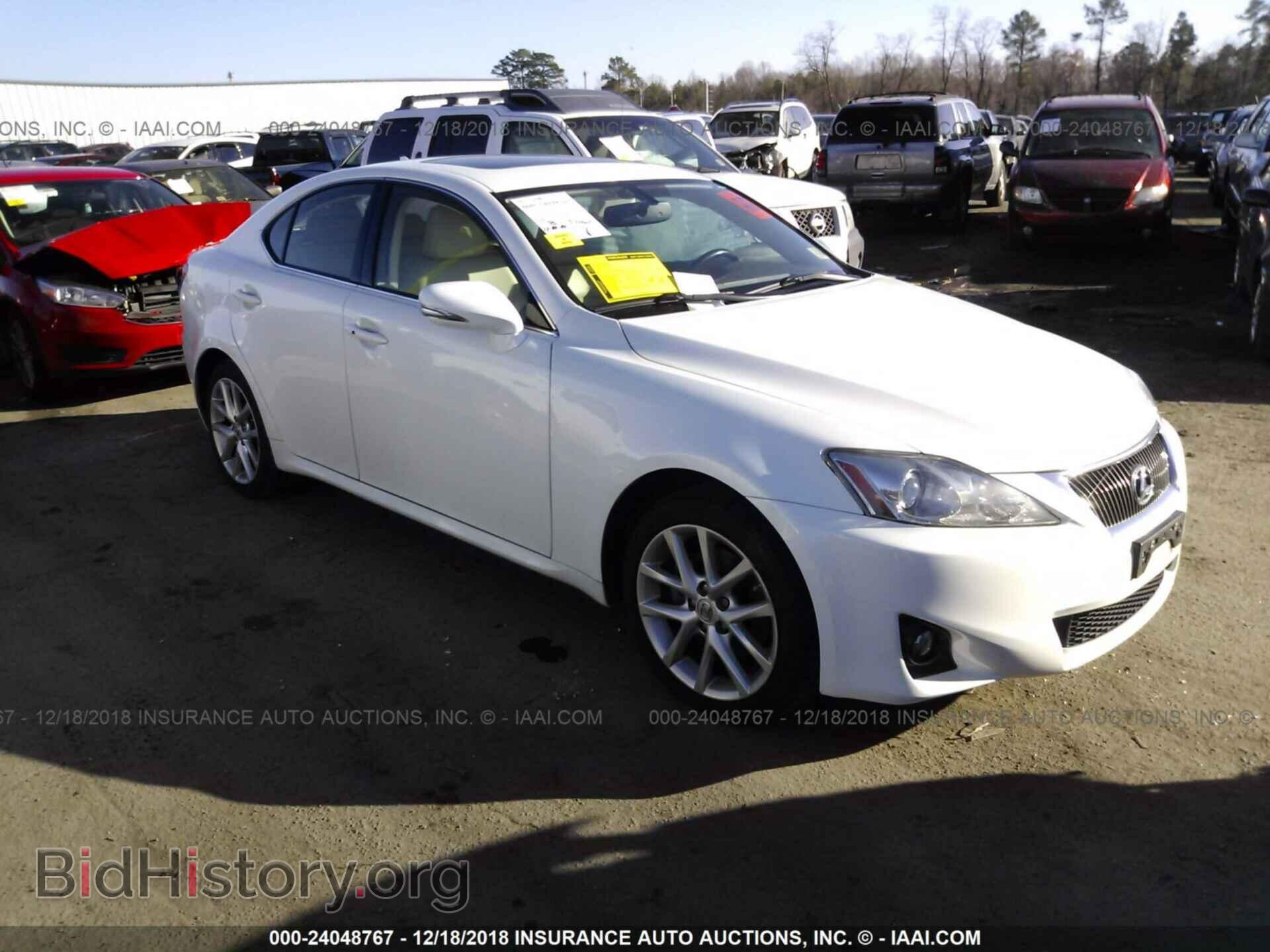 Фотография JTHCF5C24B5052144 - LEXUS IS 2011