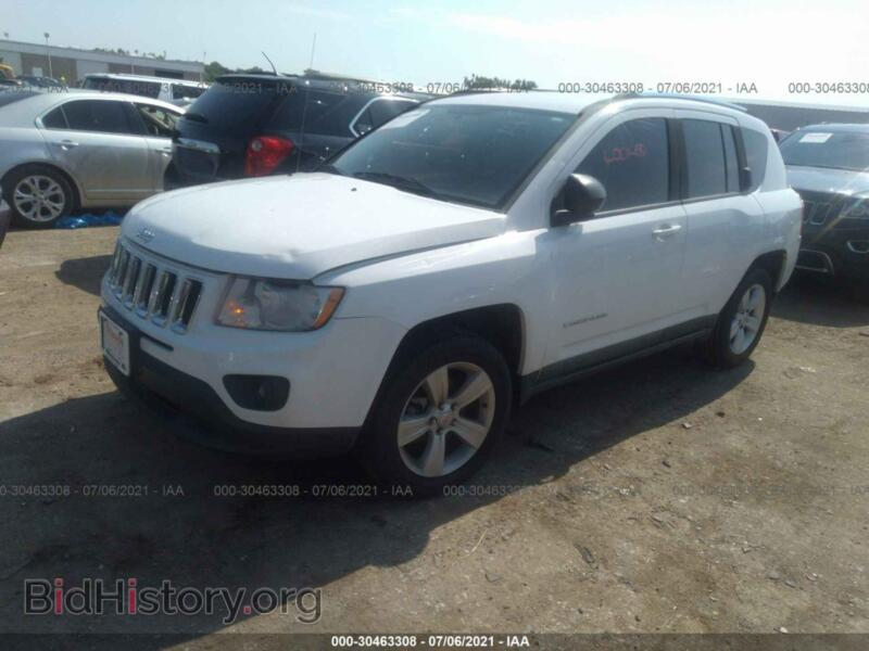 2011 Jeep COMPASS (VIN 1J4NT1FA1BD249383) — photo 2 of 11