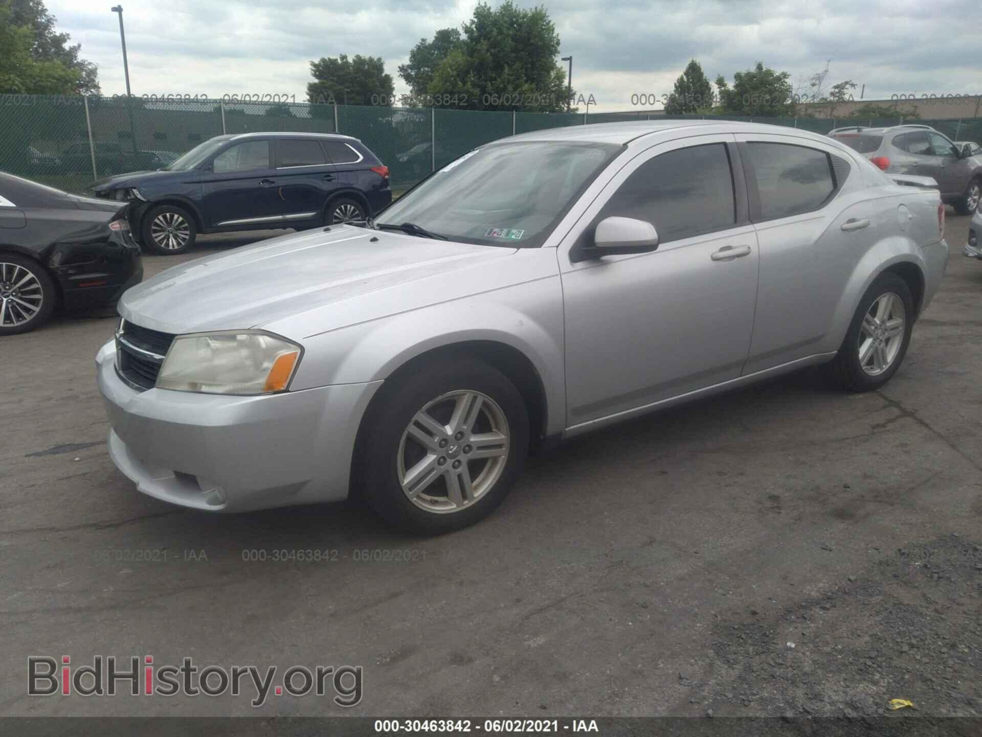 2010 DODGE AVENGER - VIN: 1B3CC5FB7AN236998 - Photo 2