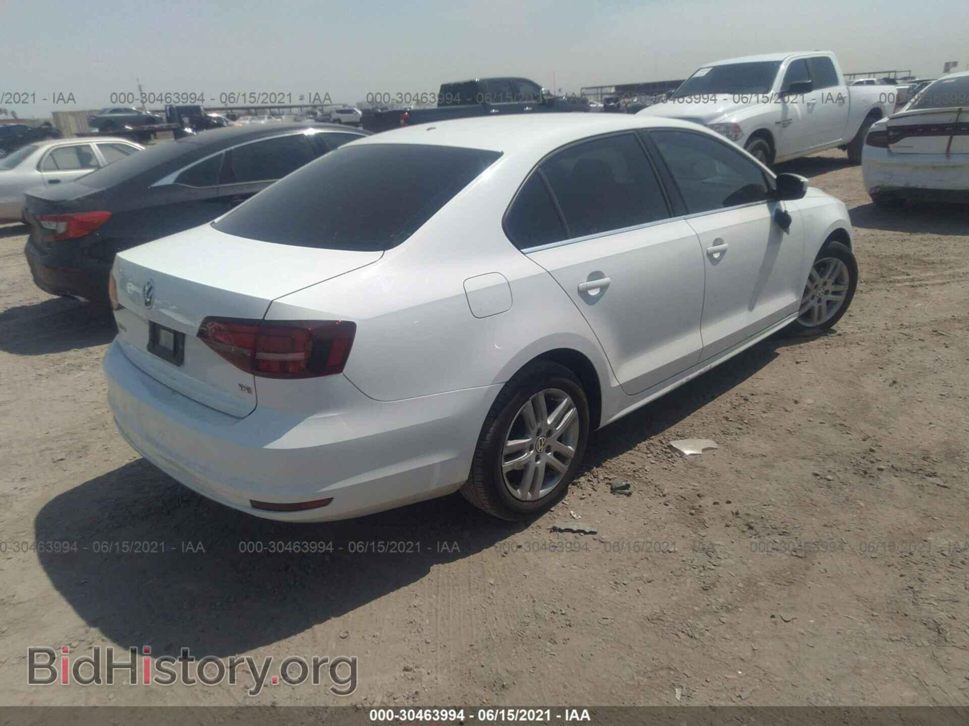 2017 VOLKSWAGEN JETTA - VIN: 3VW2B7AJ7HM218770 - Фото 4