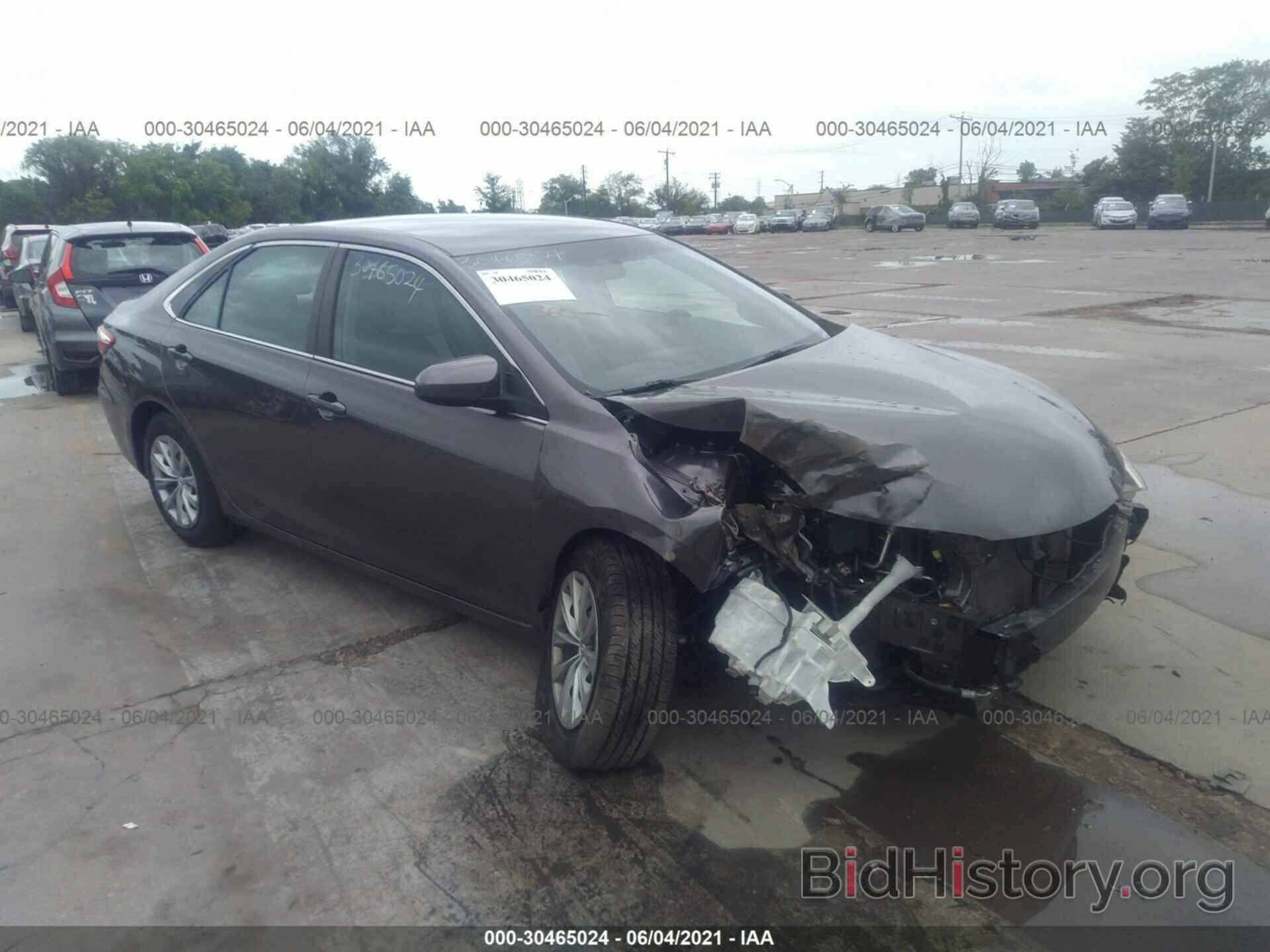 Photo 4T4BF1FK2FR466781 - TOYOTA CAMRY 2015