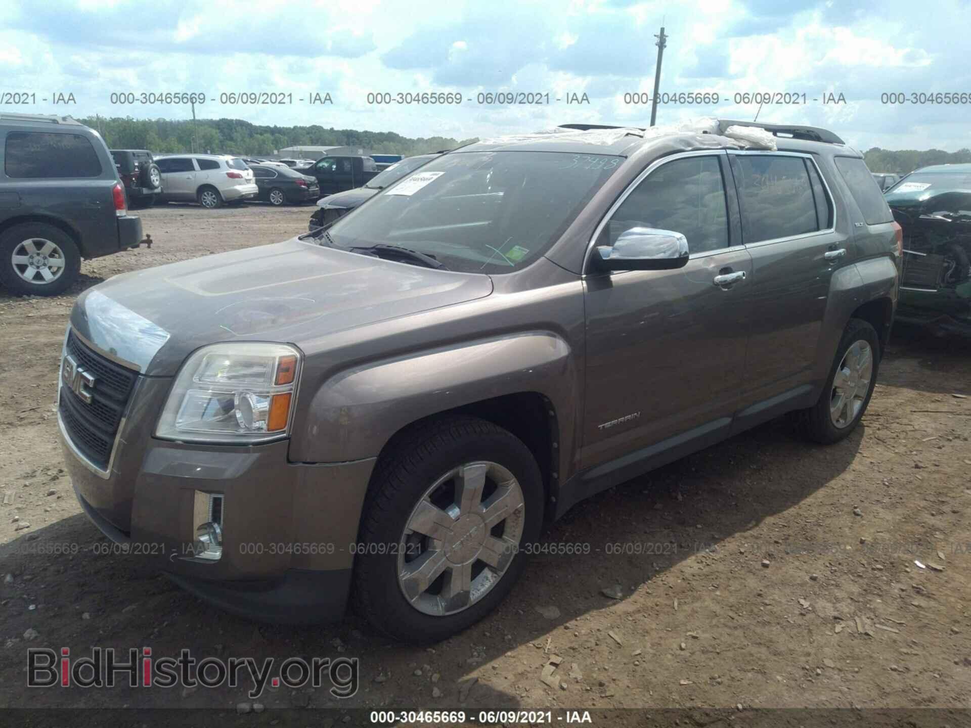 2011 GMC TERRAIN - VIN: 2CTFLVE54B6232909 - Photo 2