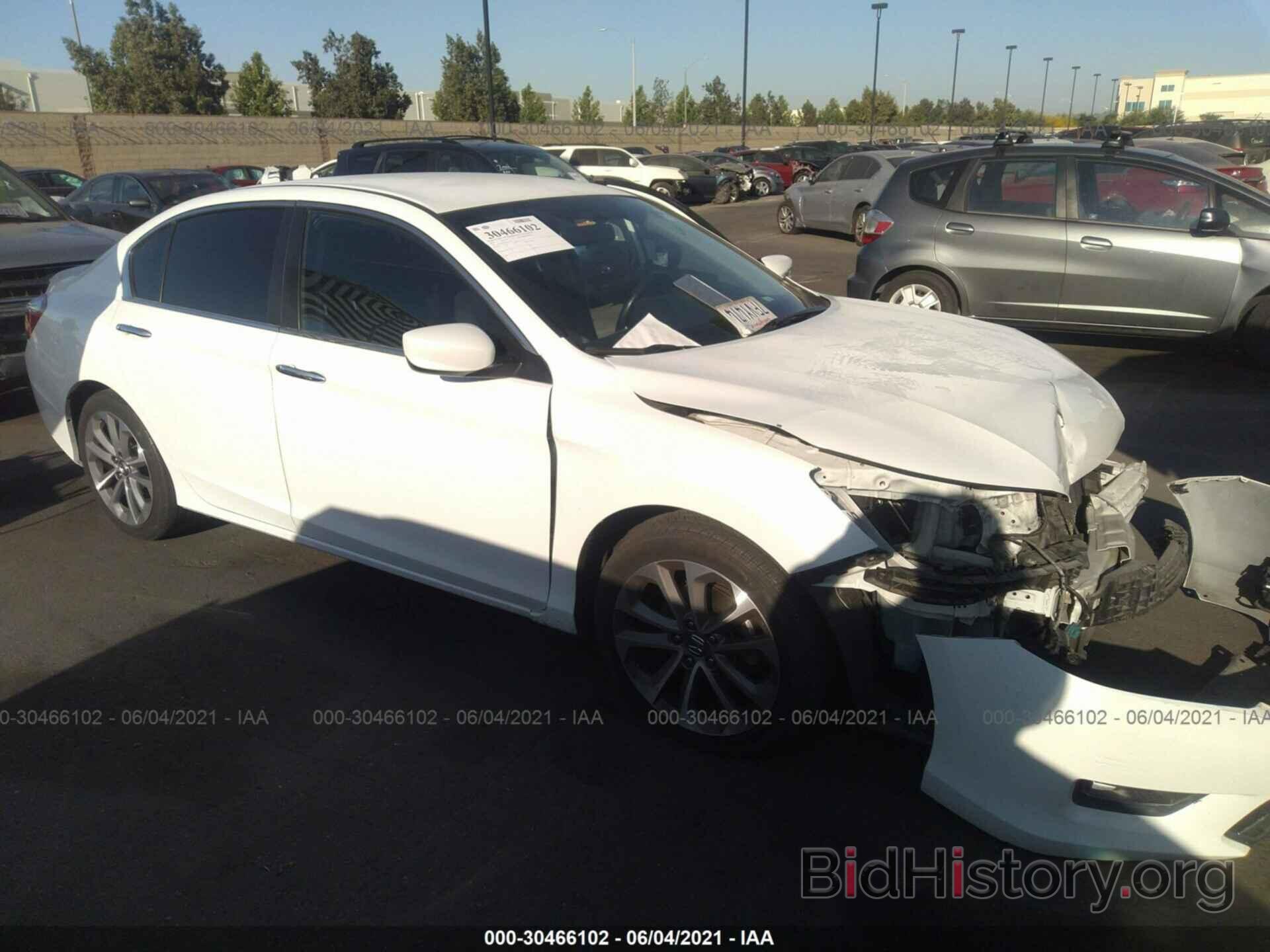 Photo 1HGCR2F54EA256467 - HONDA ACCORD SEDAN 2014