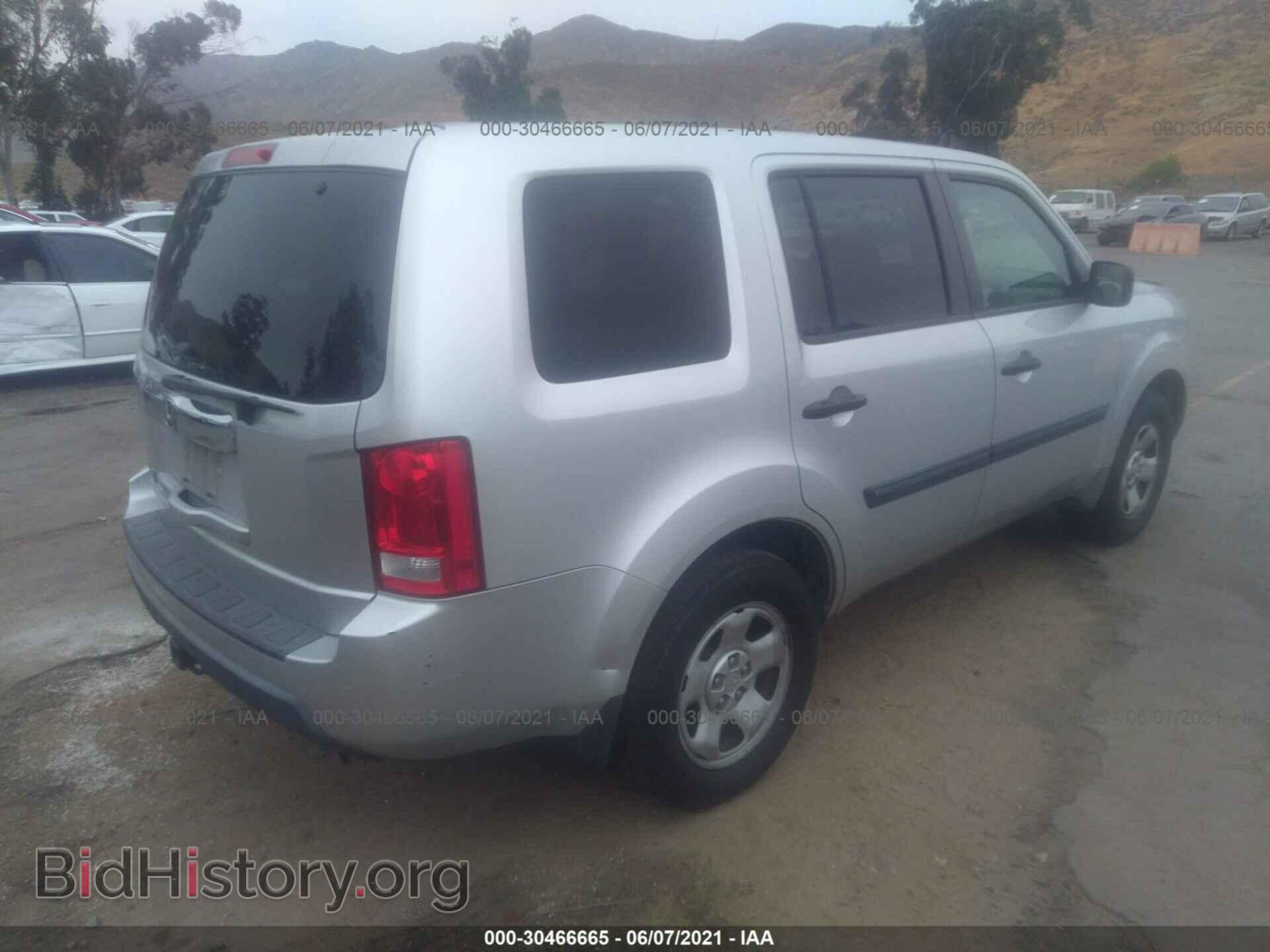 2009 HONDA PILOT - VIN: 5FNYF382X9B028279 - Фото 4