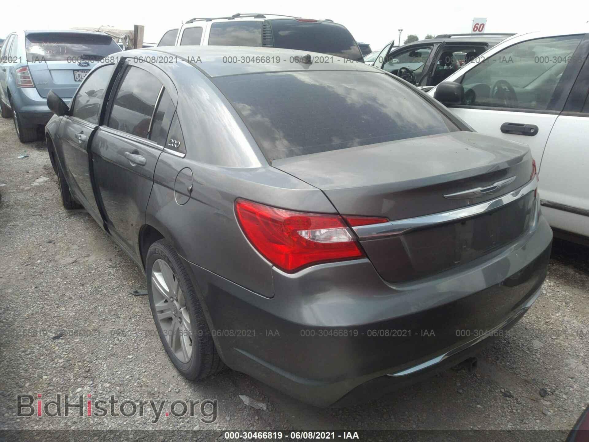 2012 CHRYSLER 200 - VIN: 1C3CCBBG4CN210672 - Фото 3