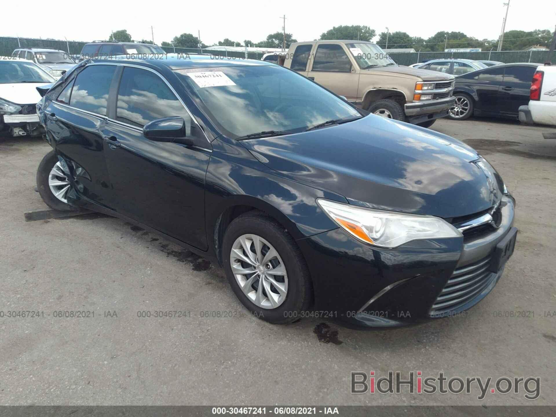 Photo 4T4BF1FK8GR525592 - TOYOTA CAMRY 2016