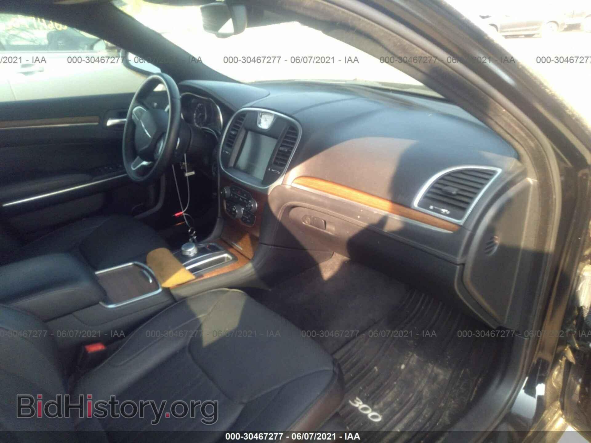 2015 CHRYSLER 300 - VIN: 2C3CCASG3FH763790 - Фото 5