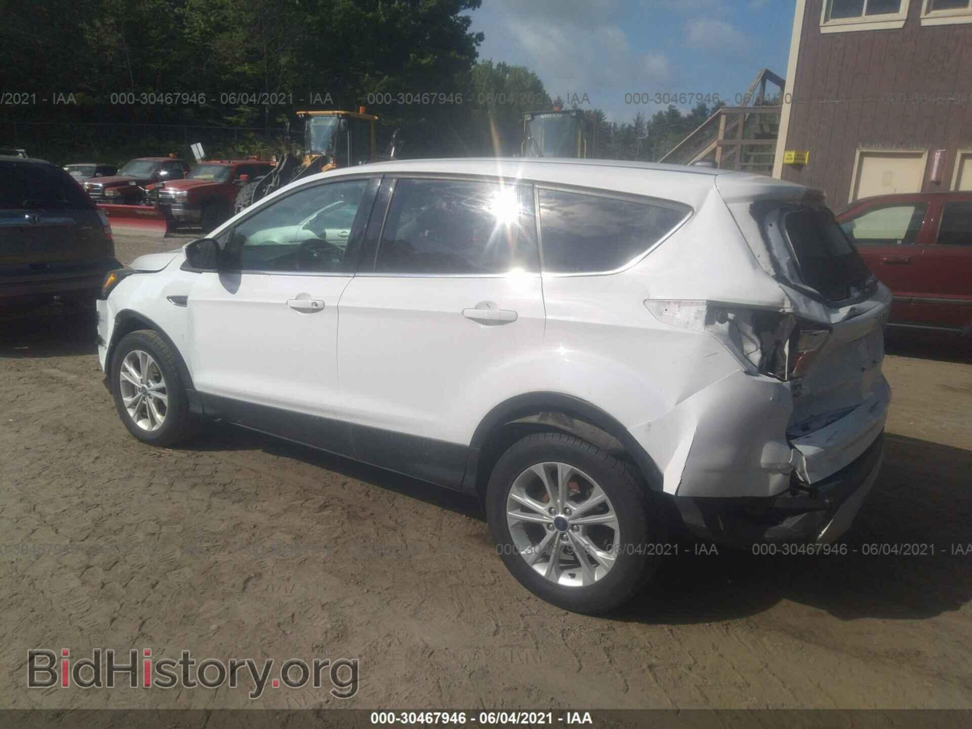 2017 FORD ESCAPE - VIN: 1FMCU9GD4HUD23336 - Фото 3