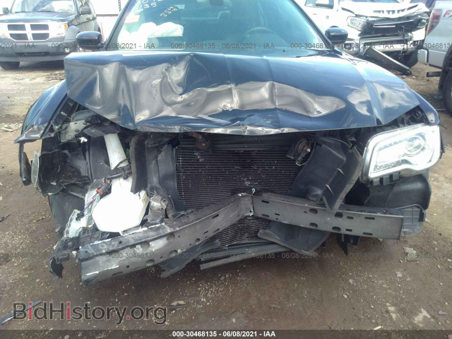 2016 CHRYSLER 300 - VIN: 2C3CCAAG2GH233944 - Фото 6