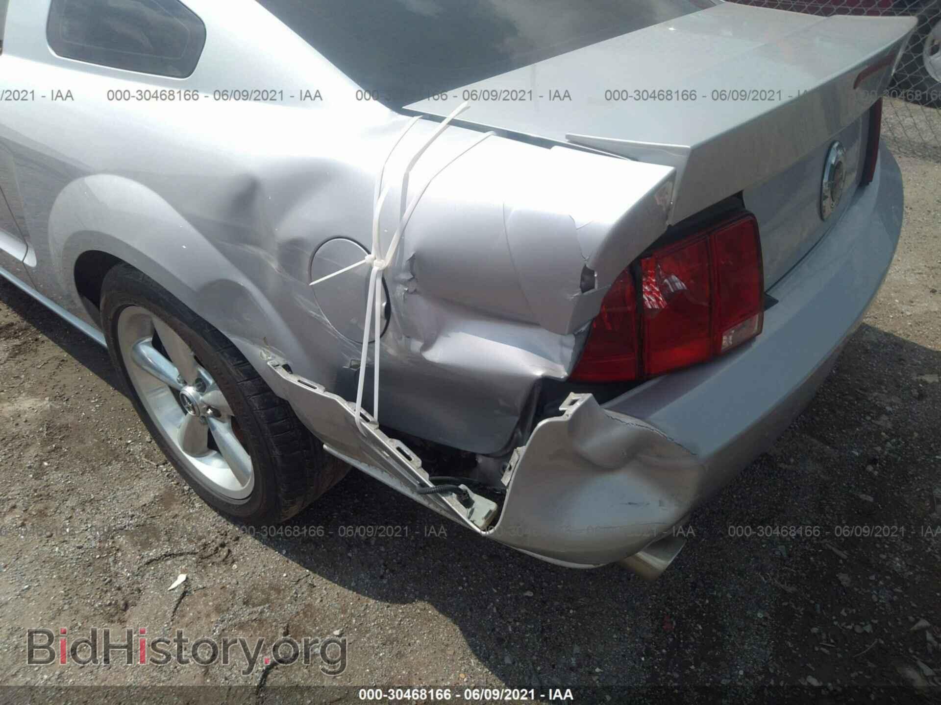 2006 FORD MUSTANG - VIN: 1ZVFT82H965224377 - Фото 6
