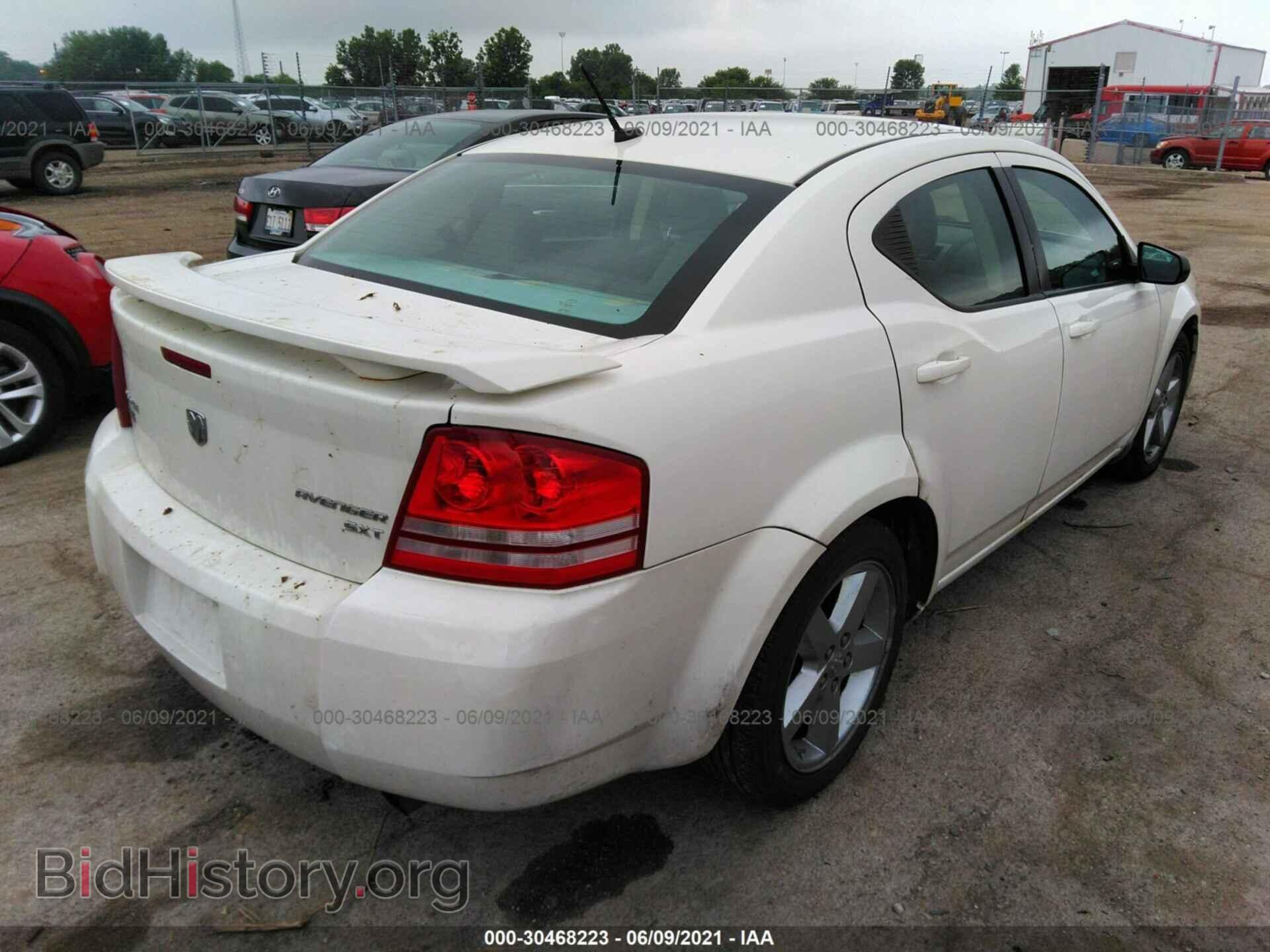 2010 DODGE AVENGER - VIN: 1B3CC4FD0AN201151 - Фото 4