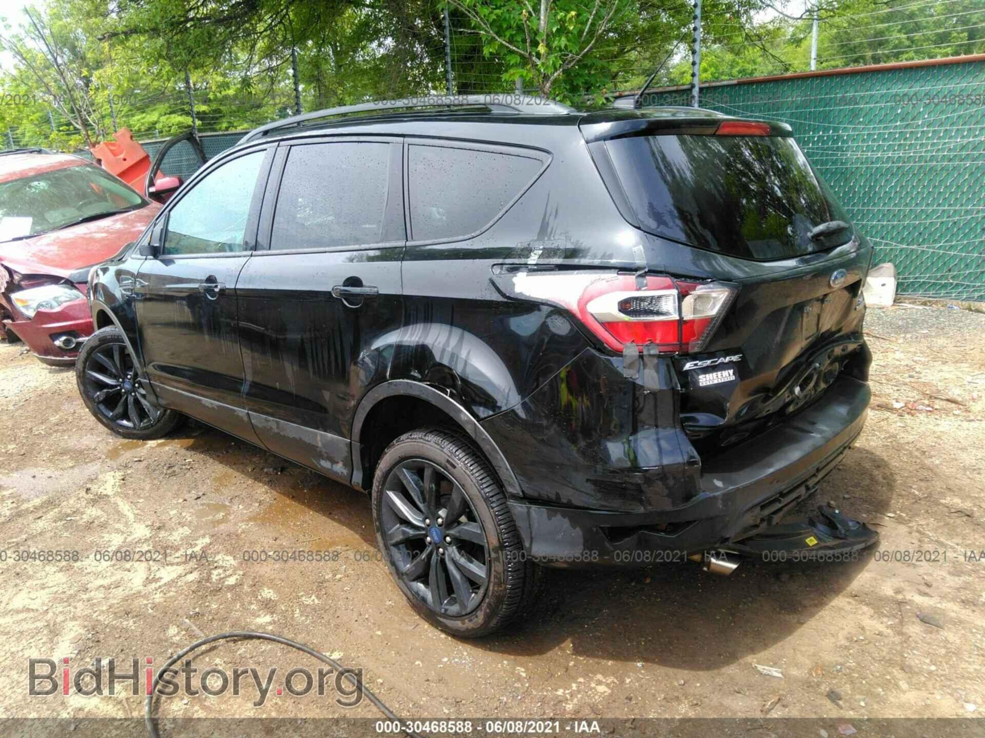 2017 FORD ESCAPE - VIN: 1FMCU9G98HUE83005 - Фото 3