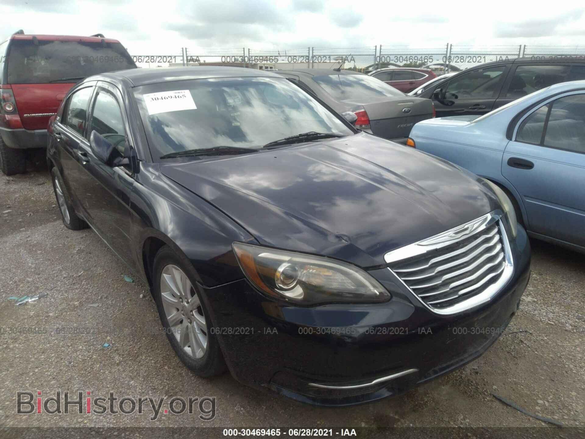 Photo 1C3BC1FB4BN600268 - CHRYSLER 200 2011