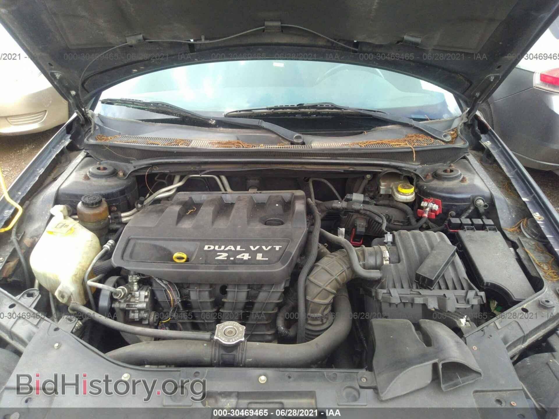 2011 CHRYSLER 200 - VIN: 1C3BC1FB4BN600268 - Фото 10