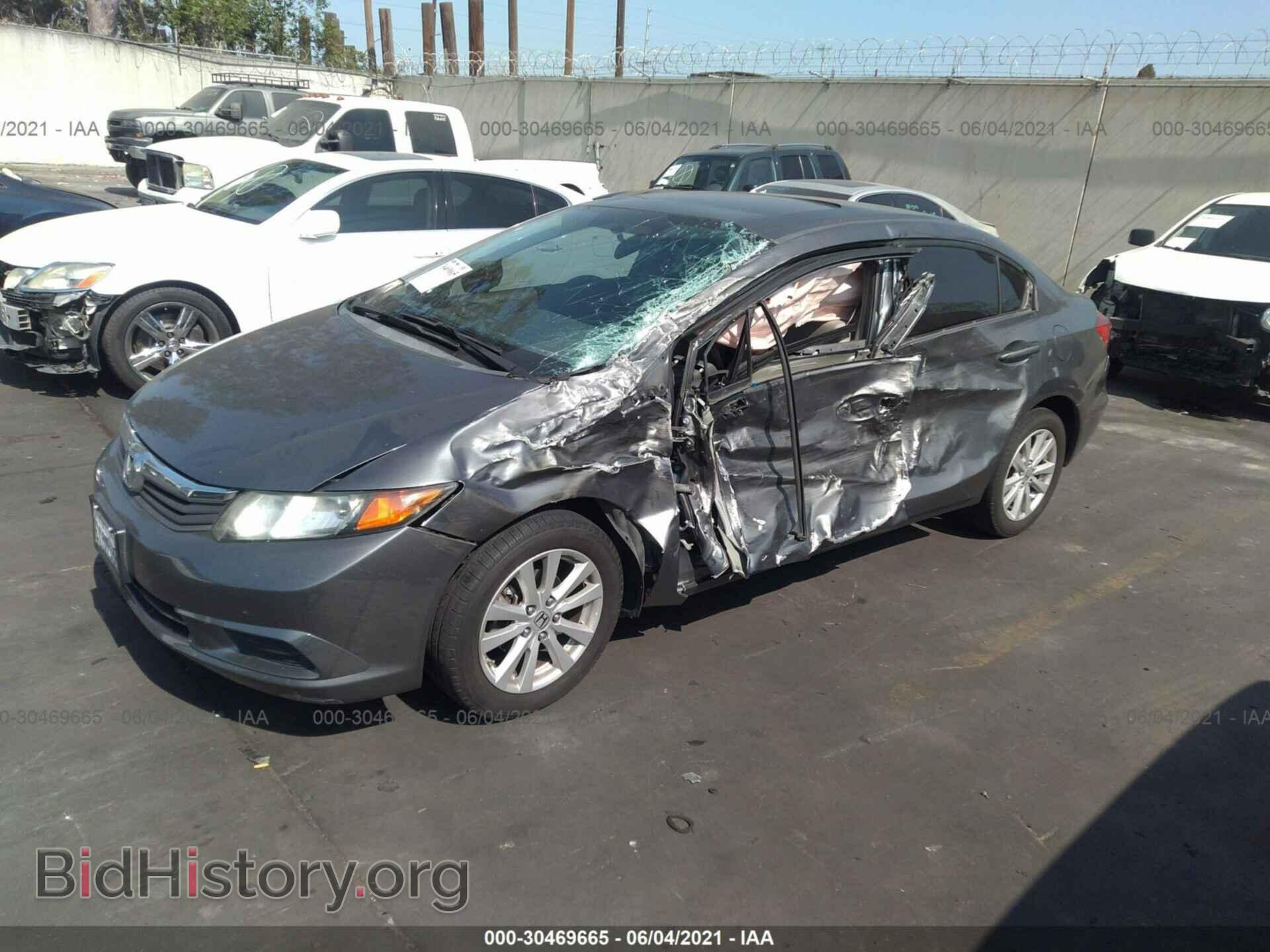 2012 HONDA CIVIC SDN - VIN: 19XFB2F82CE382038 - Фото 2