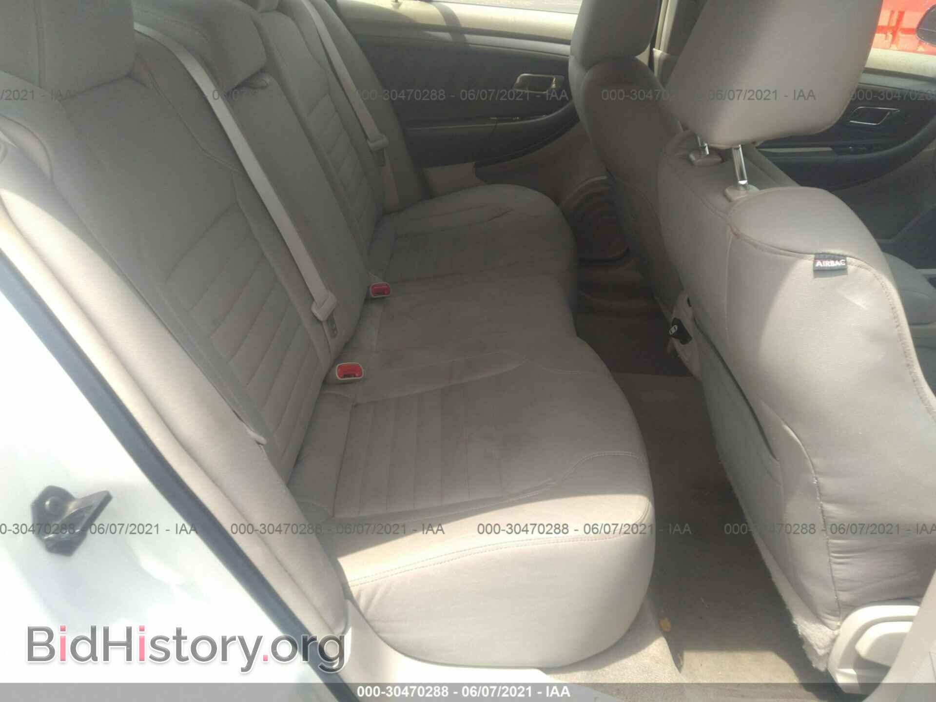 2011 FORD TAURUS - VIN: 1FAHP2DW5BG177782 - Фото 8