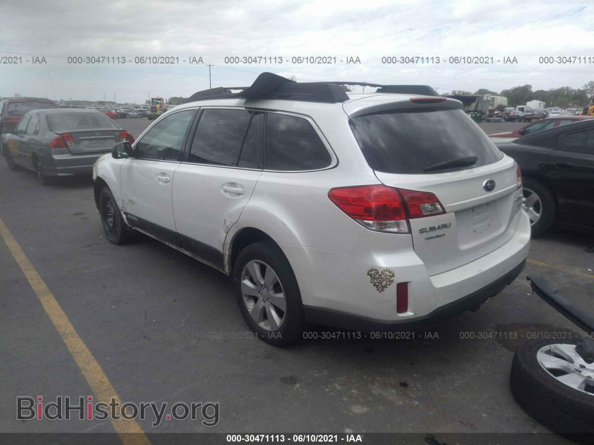 2011 SUBARU OUTBACK - VIN: 4S4BRBCC4B3418817 - Фото 3