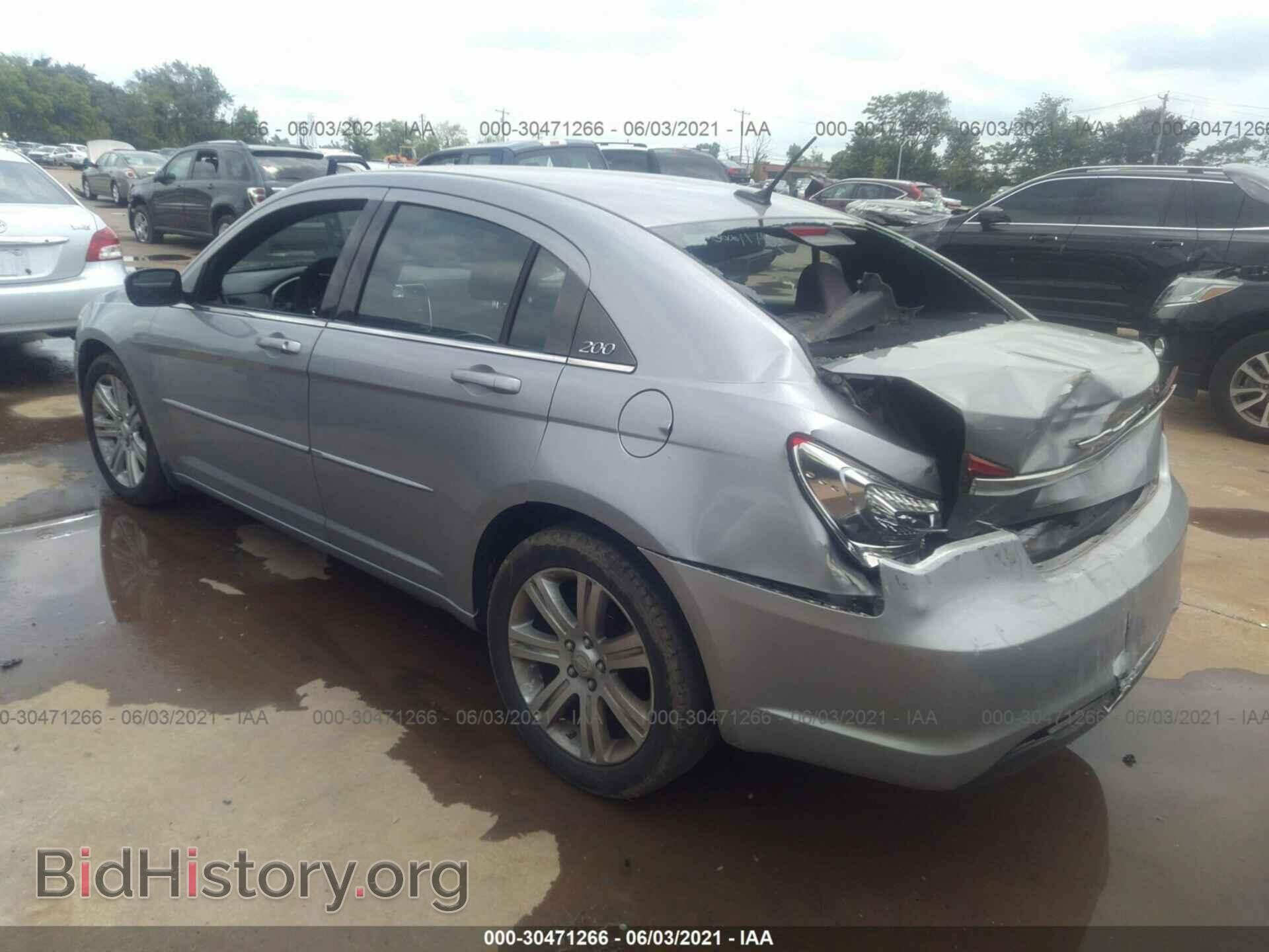 2013 CHRYSLER 200 - VIN: 1C3CCBBBXDN732566 - Фото 3