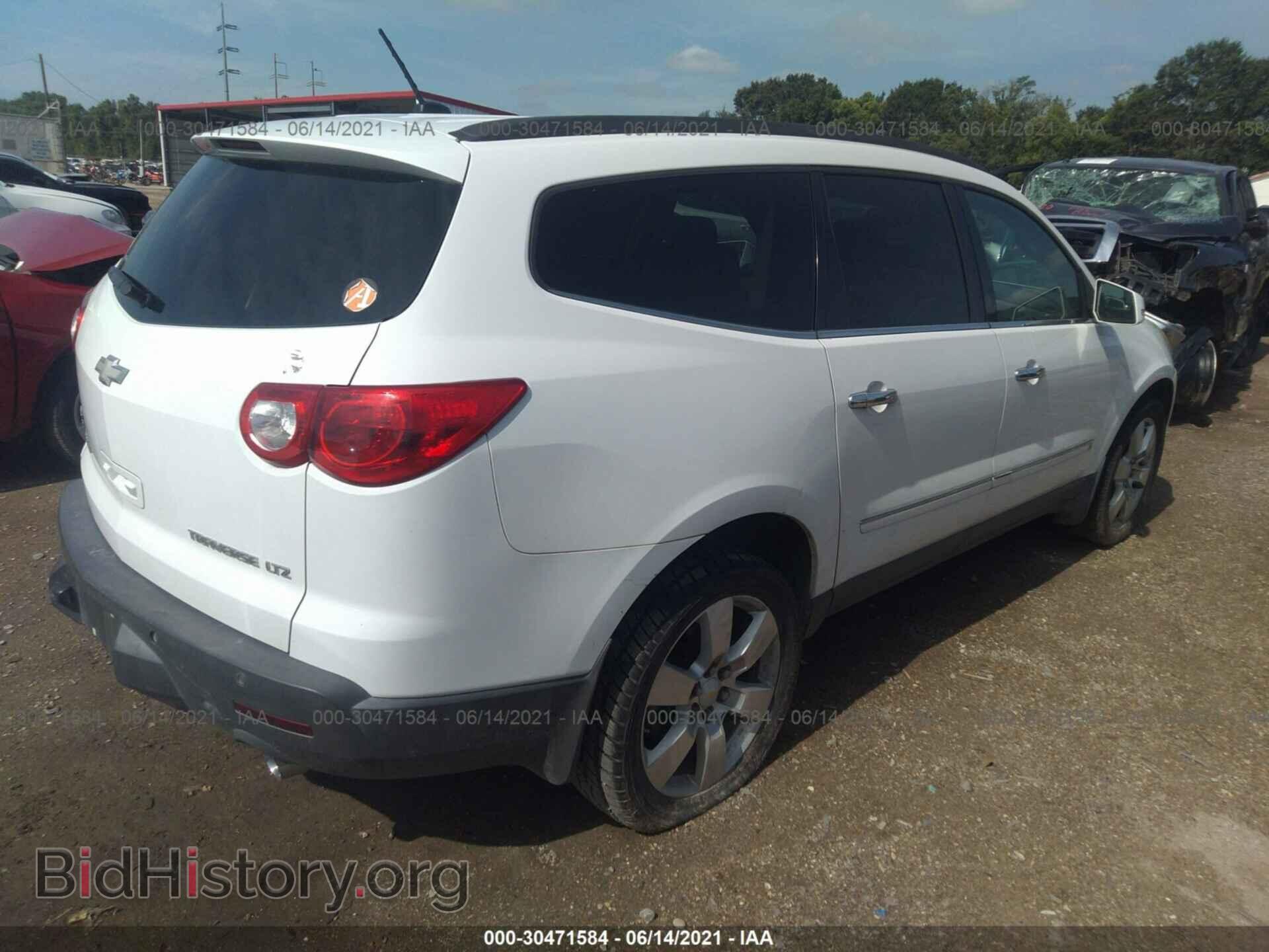 2009 CHEVROLET TRAVERSE - VIN: 1GNER33D79S123329 - Фото 4