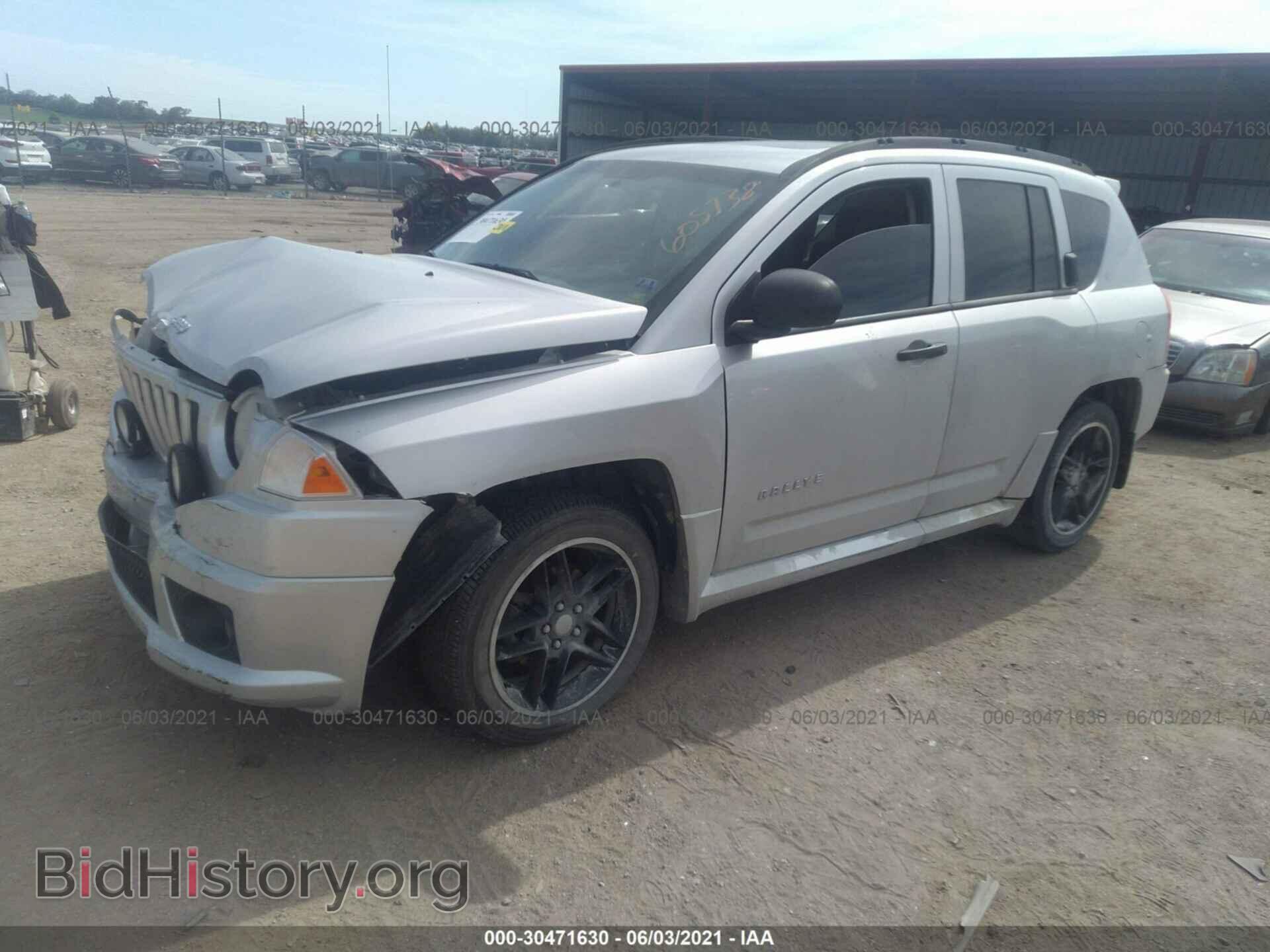 2007 JEEP COMPASS - VIN: 1J8FF47W77D377379 - Фото 2