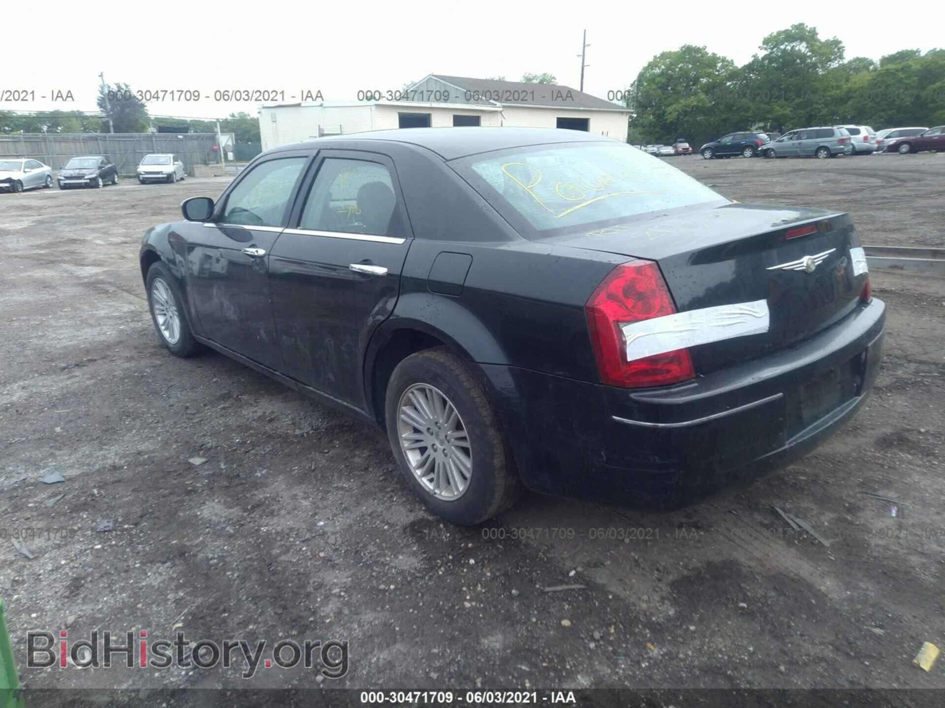 2010 CHRYSLER 300 - VIN: 2C3CA4CD9AH329152 - Фото 3