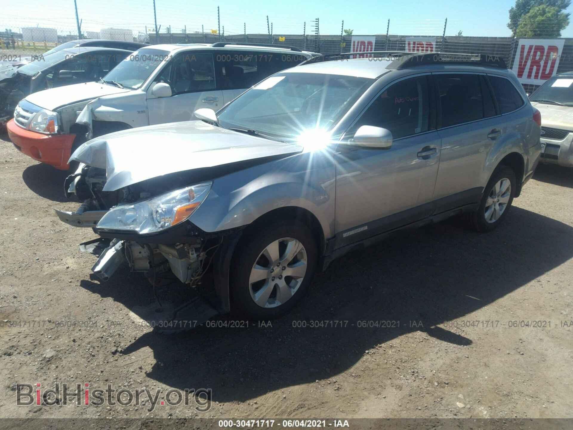 2011 SUBARU OUTBACK - VIN: 4S4BRBCC6B3416521 - Photo 2