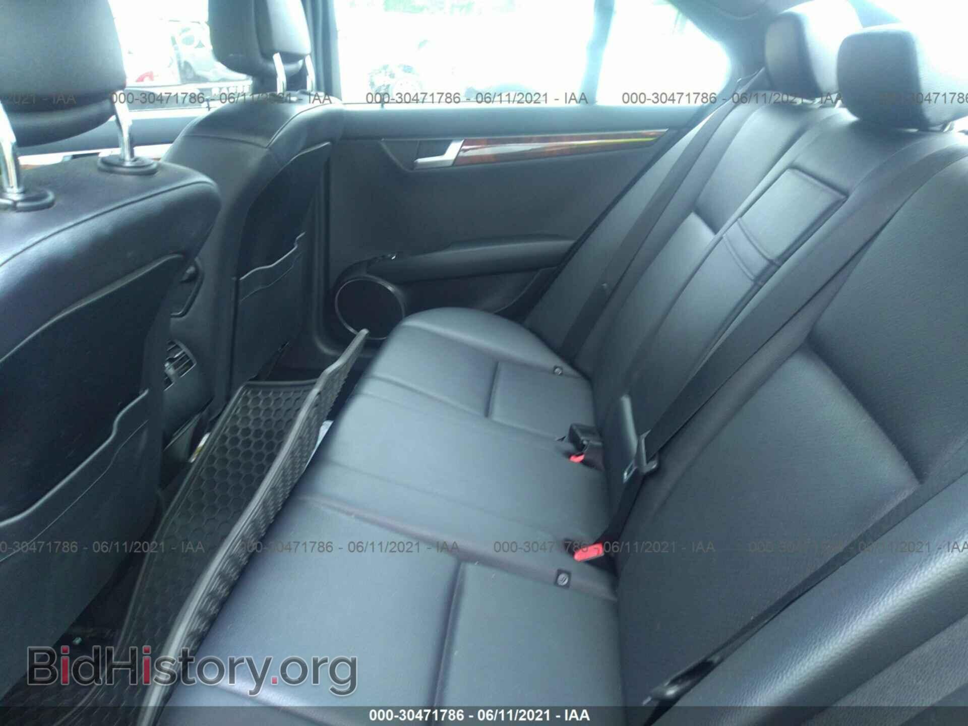 2012 MERCEDES-BENZ C-CLASS - VIN: WDDGF8BB6CR197143 - Фото 8