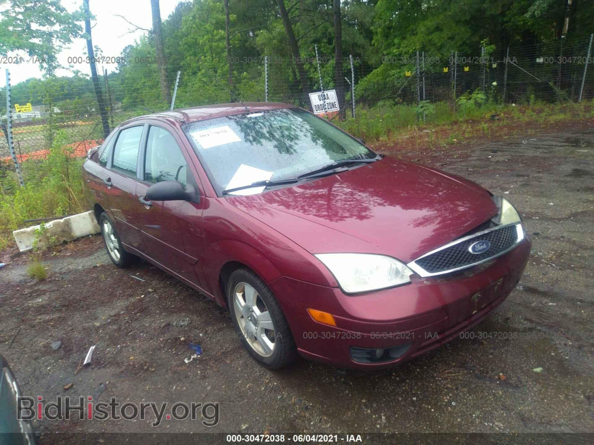 Photo 1FAHP34N27W306944 - FORD FOCUS 2007