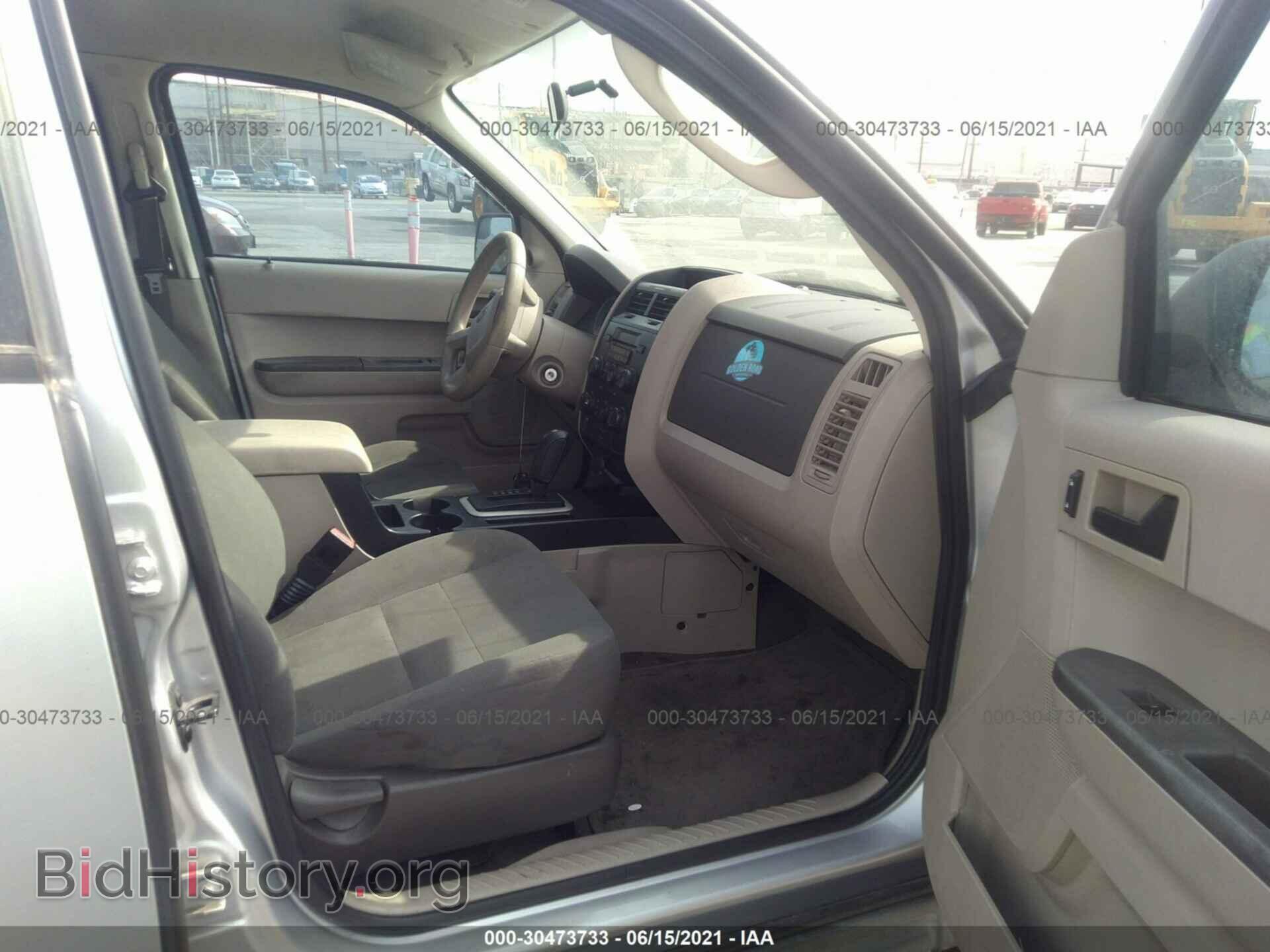 2011 FORD ESCAPE - VIN: 1FMCU0C76BKC23737 - Photo 5