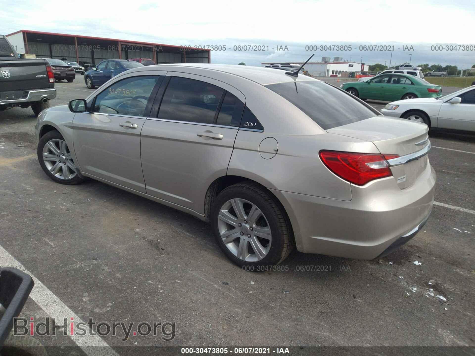 2013 CHRYSLER 200 - VIN: 1C3CCBAB6DN705642 - Фото 3