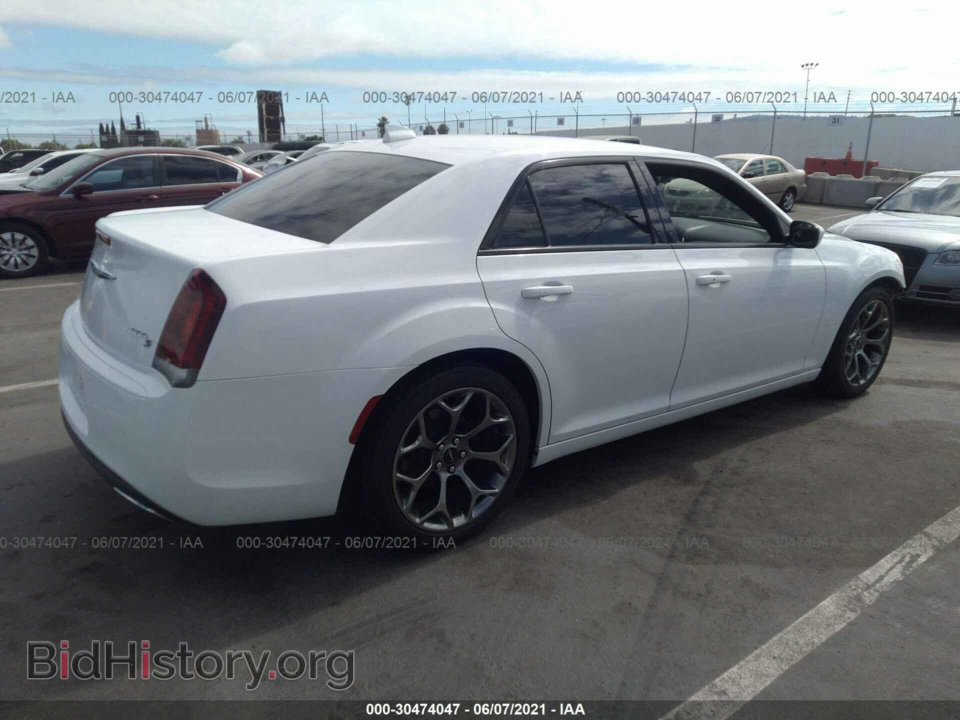 2015 CHRYSLER 300 - VIN: 2C3CCABG3FH926891 - Фото 4
