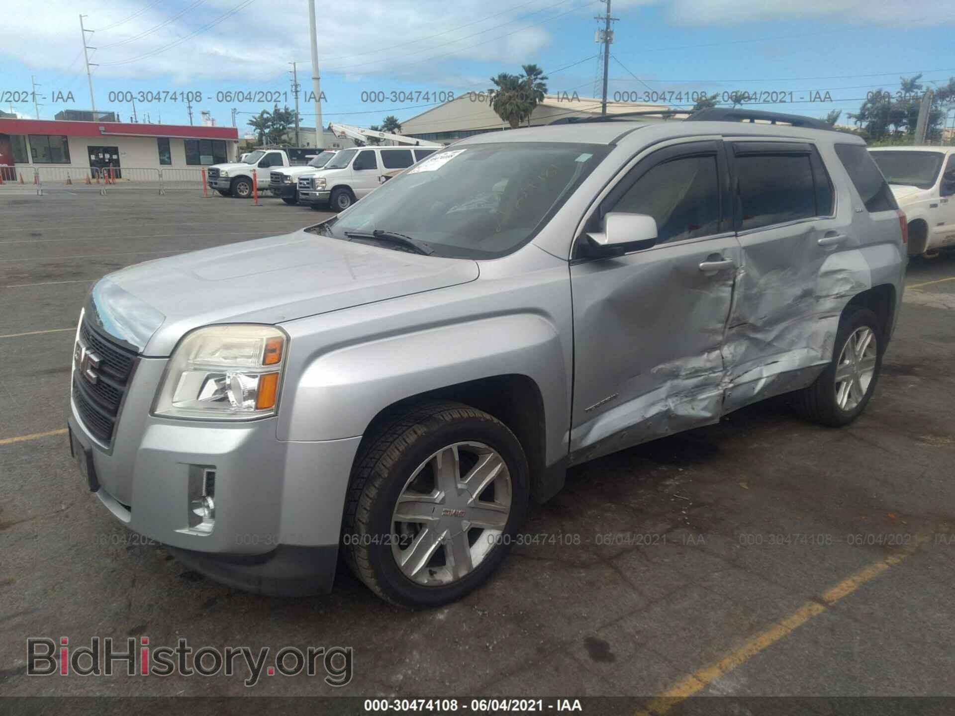 2011 GMC TERRAIN - VIN: 2CTFLTE58B6371381 - Фото 2