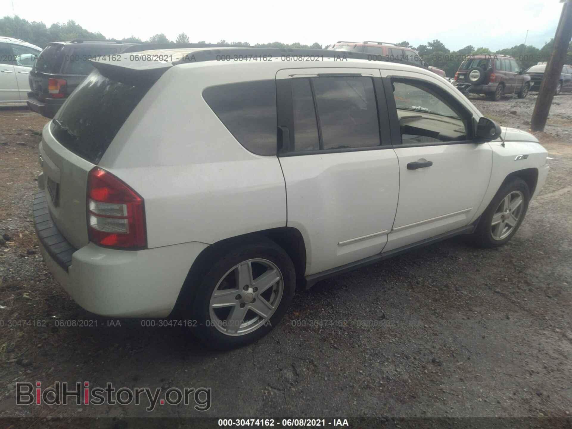 2007 JEEP COMPASS - VIN: 1J8FT47W57D256200 - Фото 4