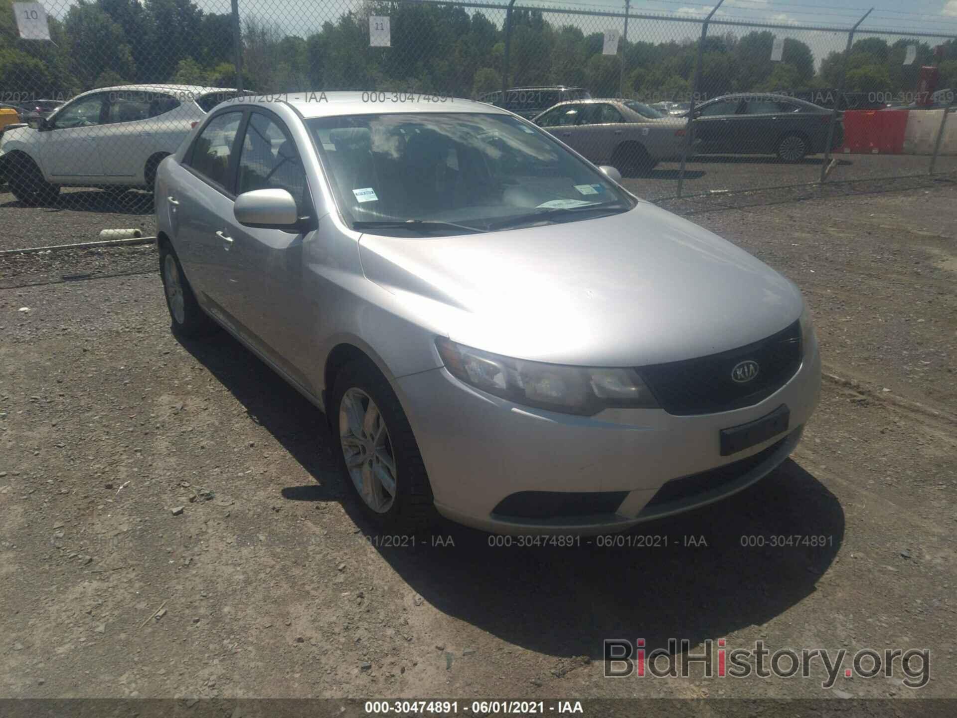 Photo KNAFT4A24A5060325 - KIA FORTE 2010