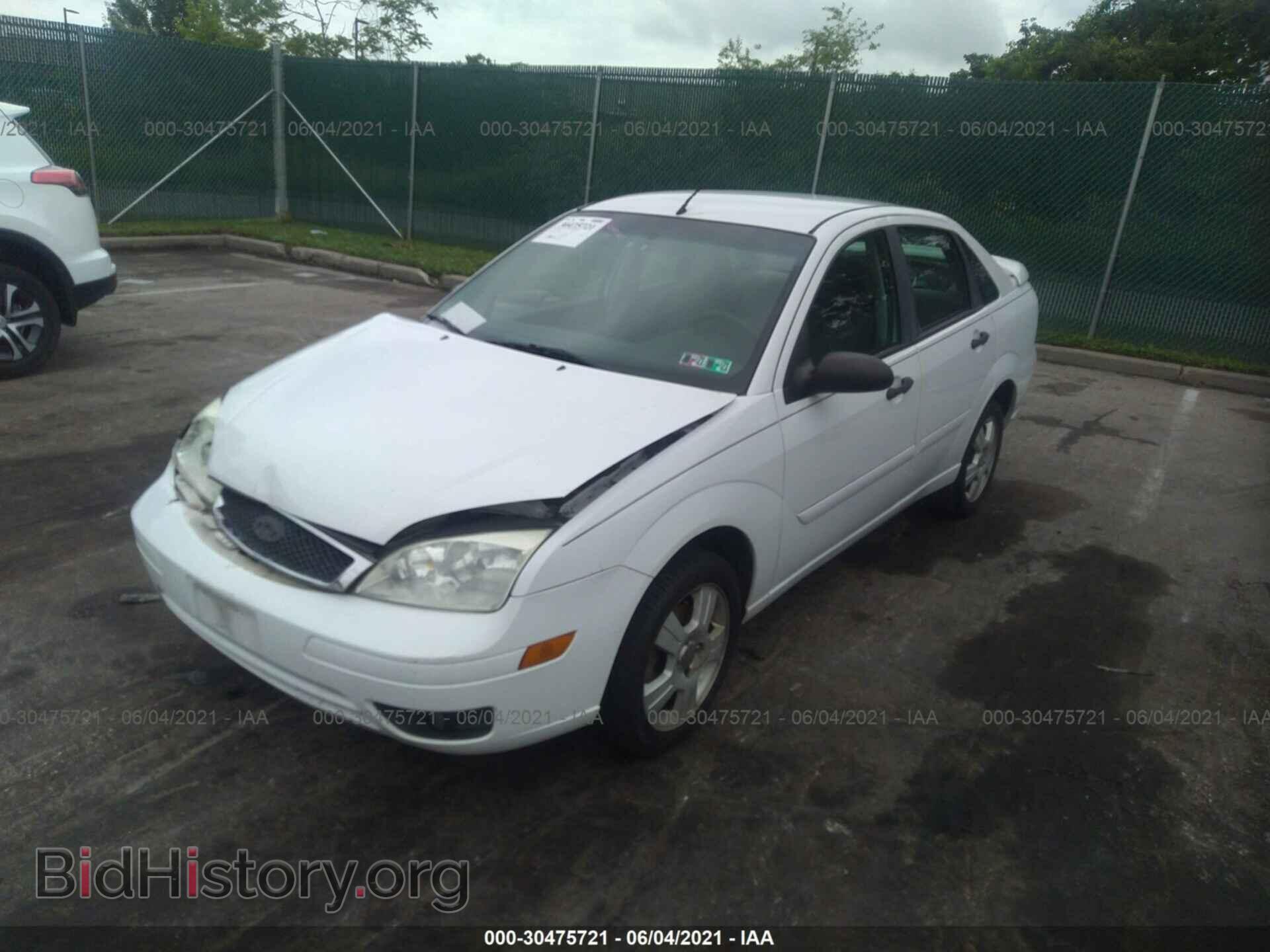 2007 FORD FOCUS - VIN: 1FAHP34N17W137516 - Photo 2