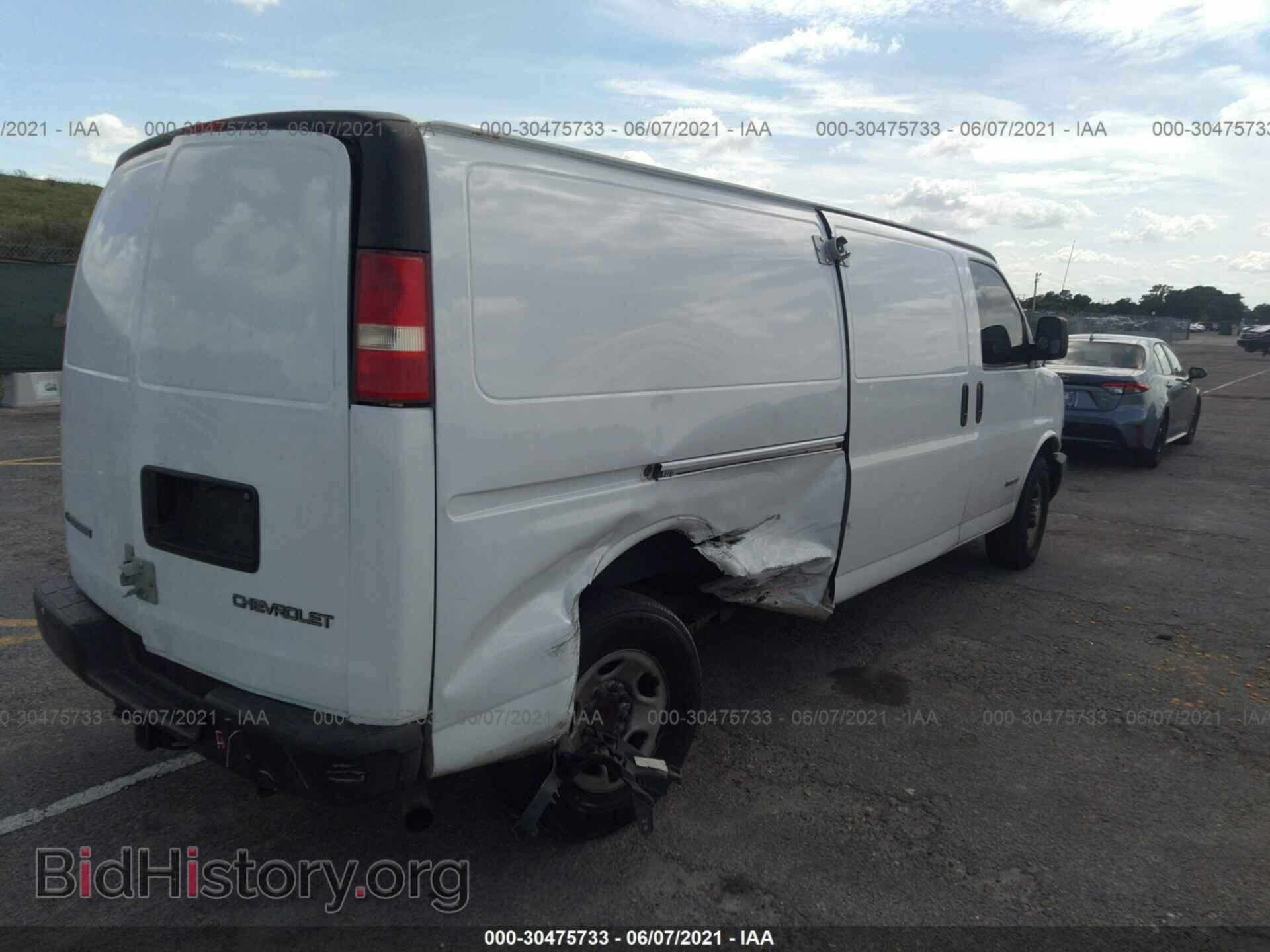 2006 CHEVROLET EXPRESS CARGO VAN - VIN: 1GCHG39U861206465 - Фото 4