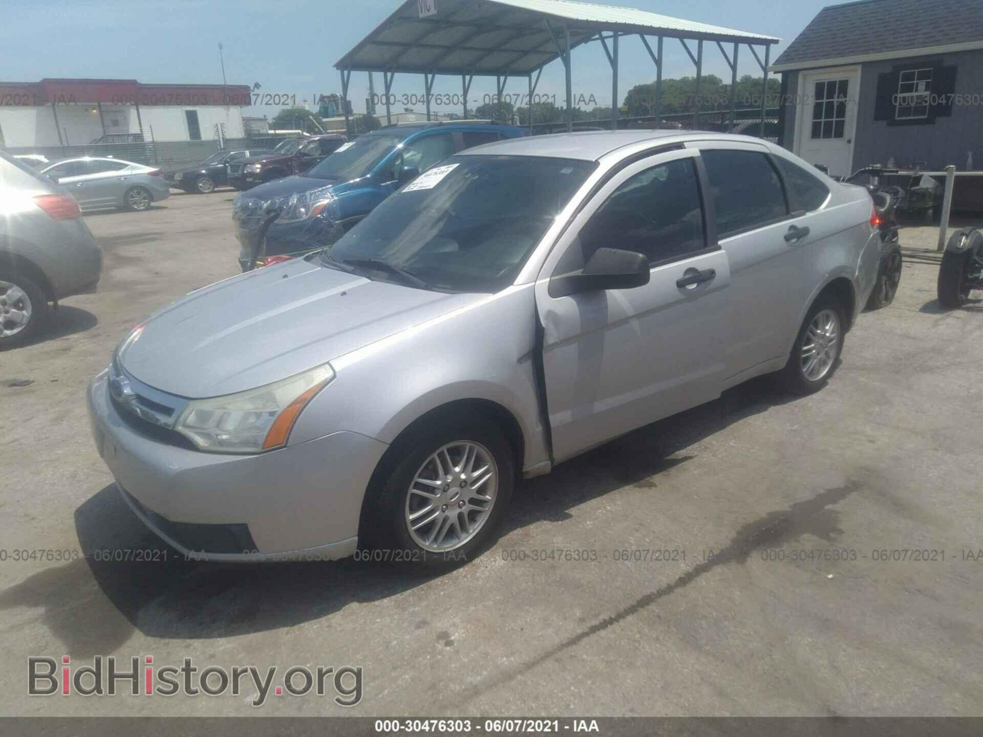 2009 FORD FOCUS - VIN: 1FAHP35N79W242501 - Фото 2