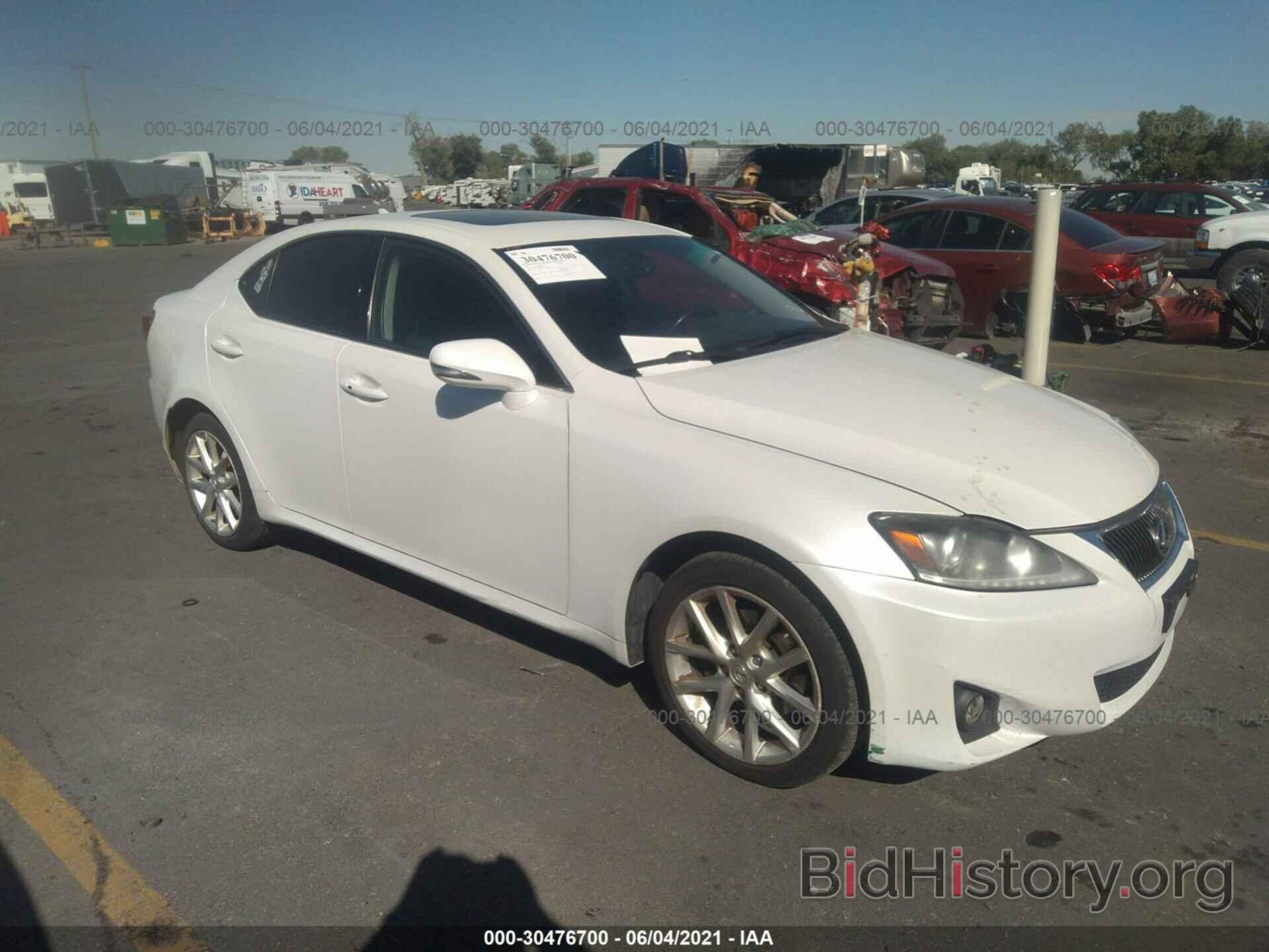 Photo JTHCF5C26B5045437 - LEXUS IS 250 2011