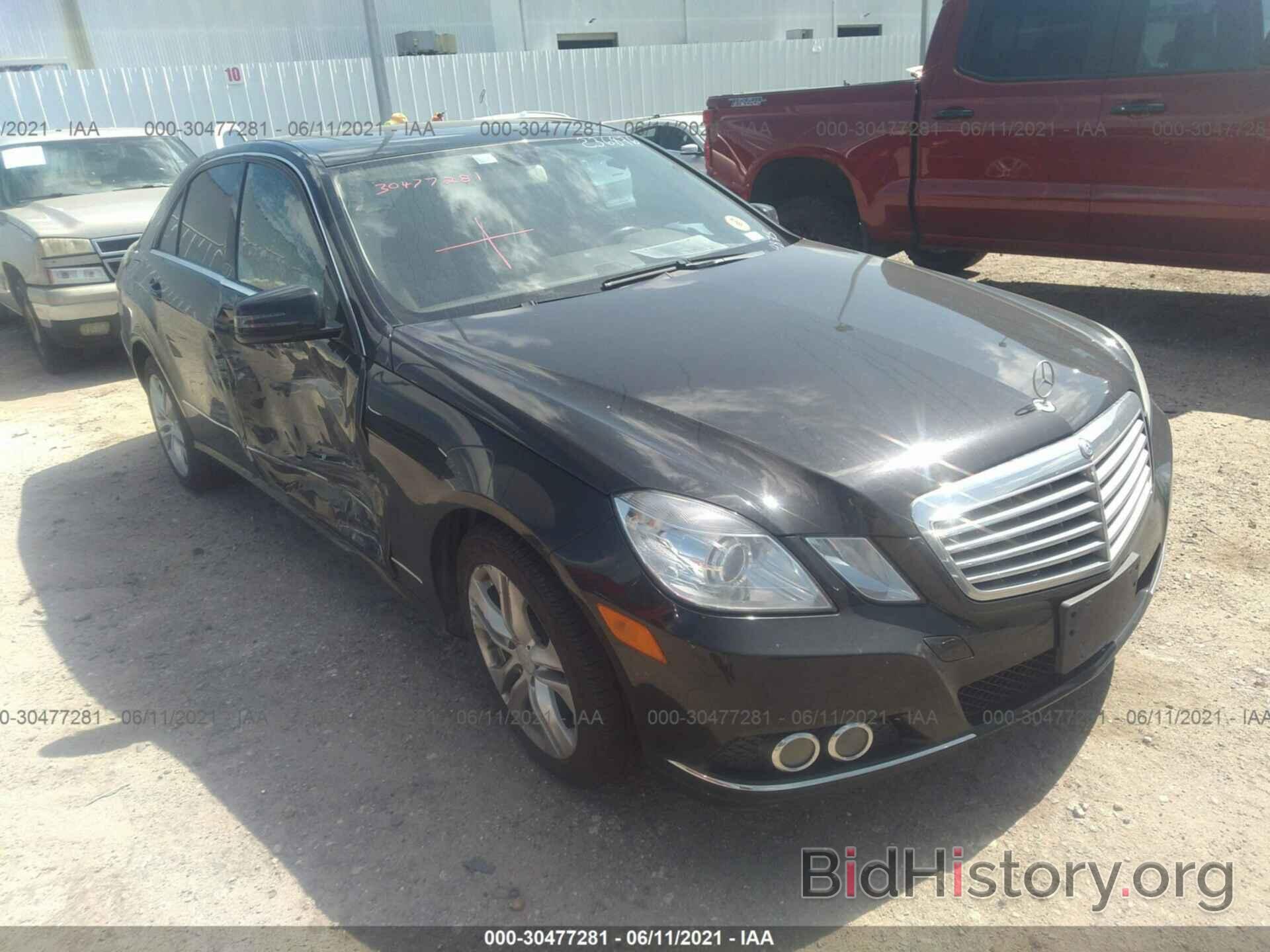 Photo WDDHF5GB5BA309875 - MERCEDES-BENZ E-CLASS 2011