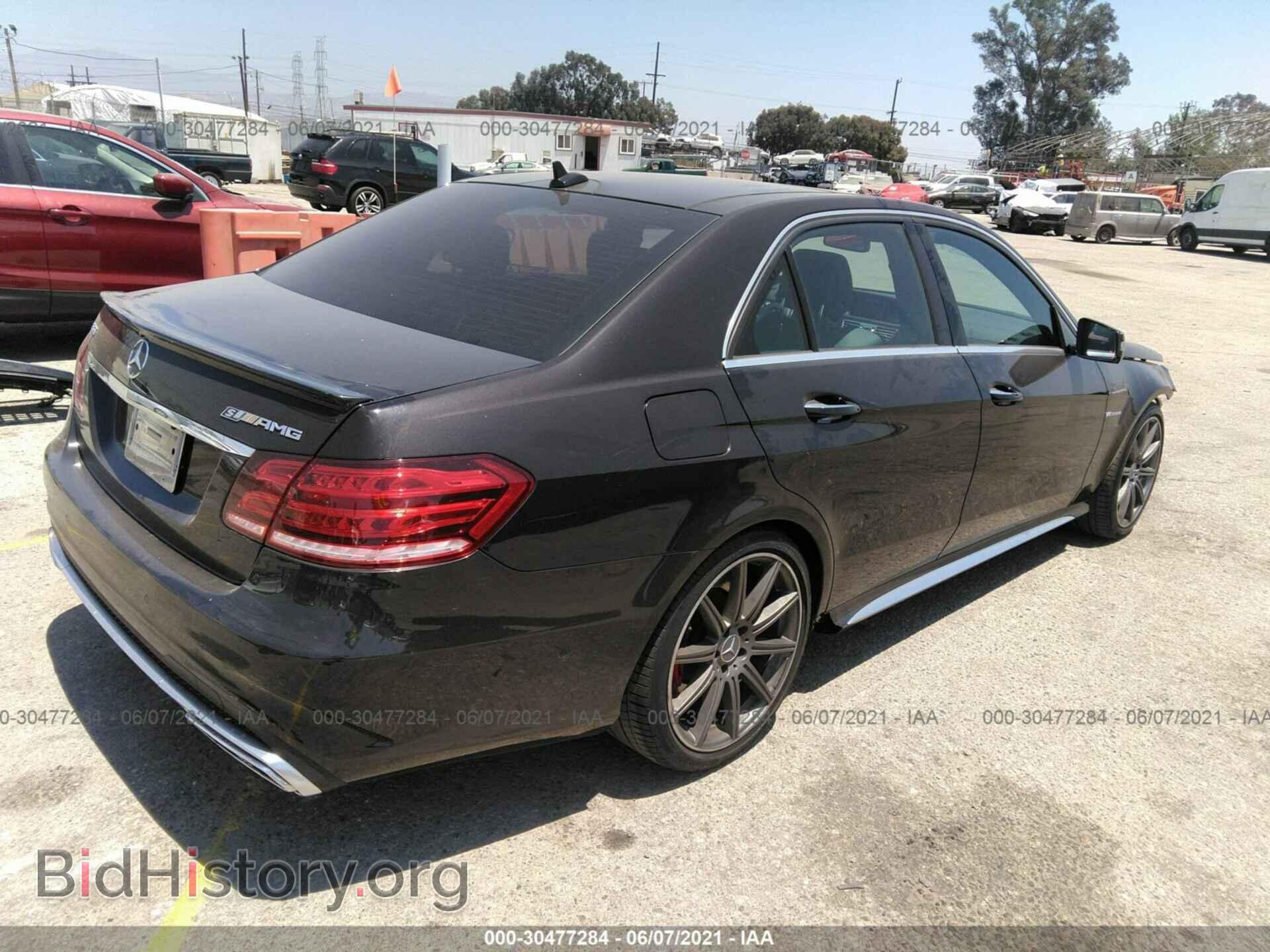 2015 MERCEDES-BENZ E-CLASS - VIN: WDDHF7GB8FB139992 - Фото 4
