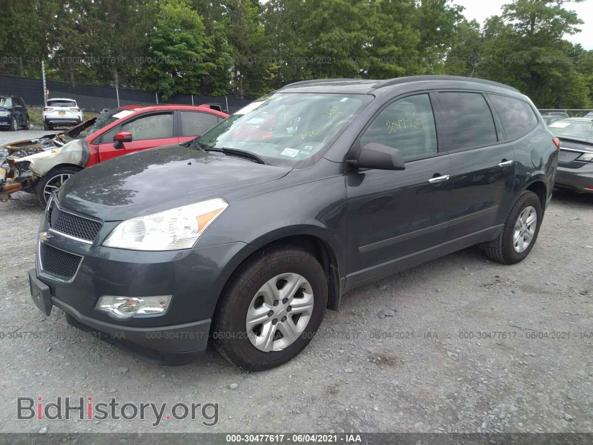 2012 CHEVROLET TRAVERSE - VIN: 1GNKVFED3CJ382023 - Фото 2