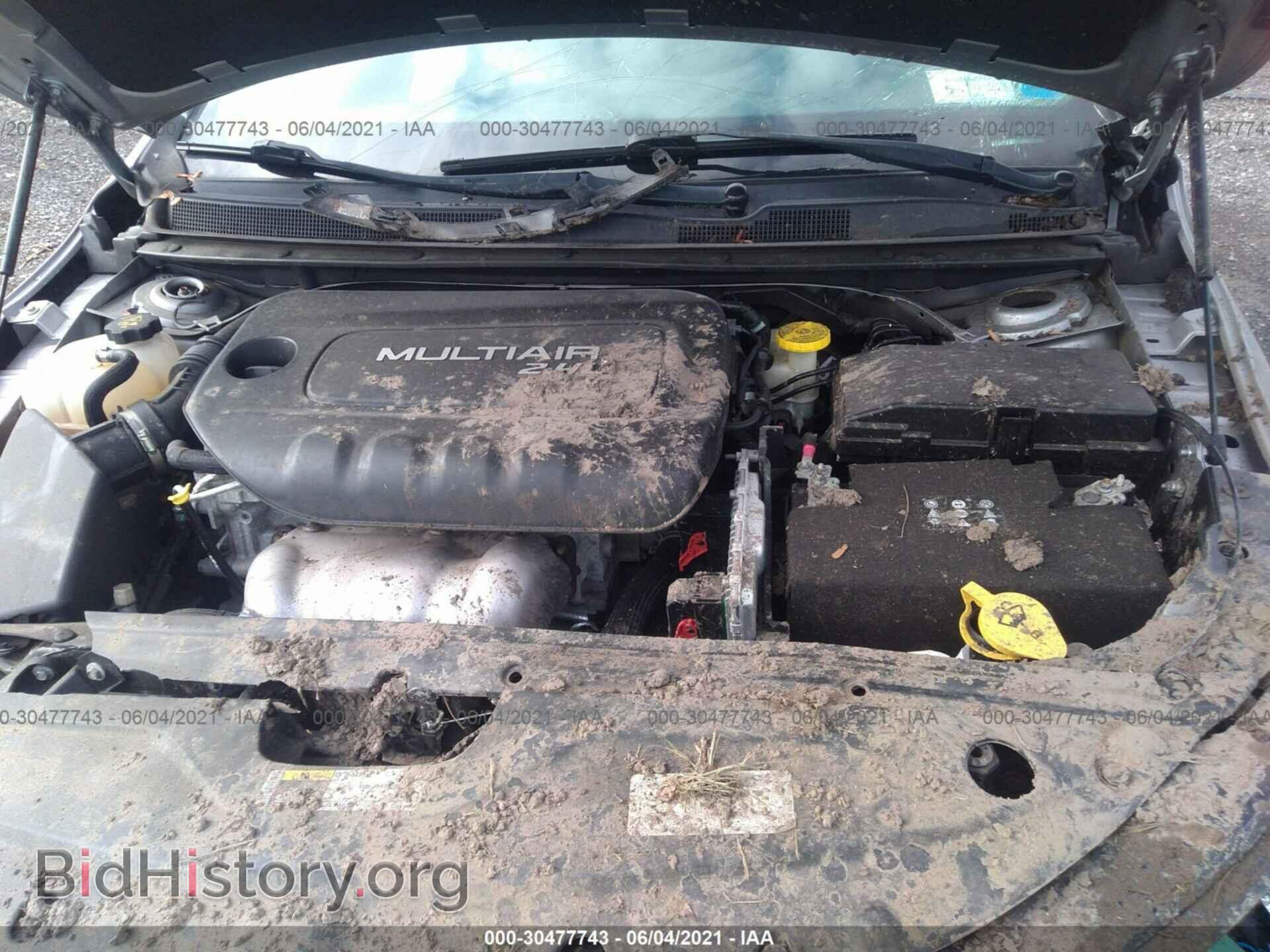 2015 CHRYSLER 200 - VIN: 1C3CCCBB8FN609020 - Фото 10