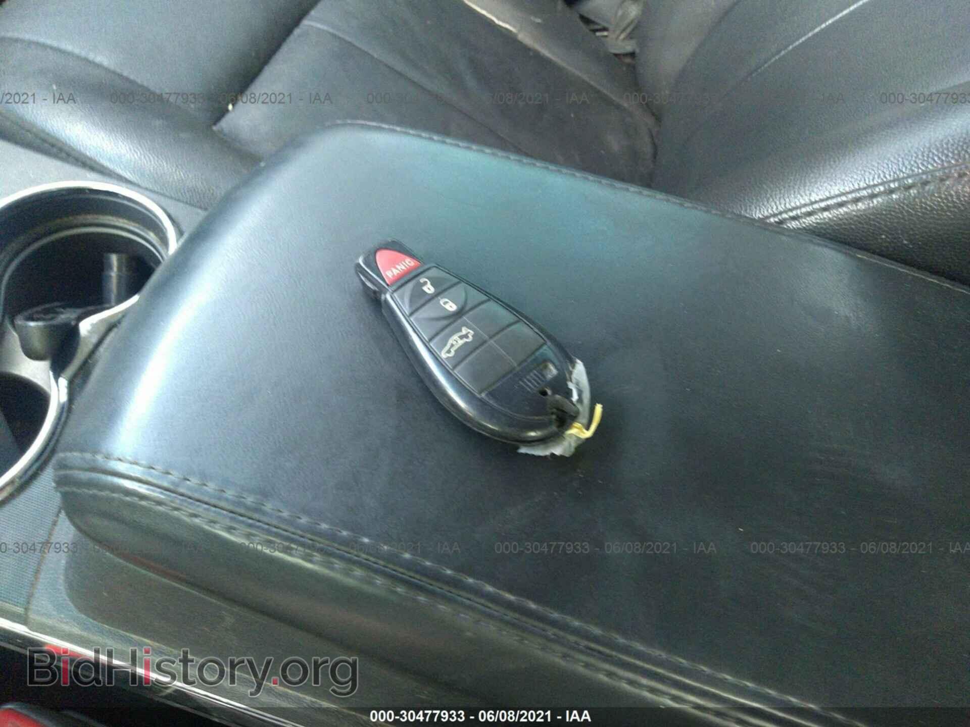 2010 CHRYSLER 300 - VIN: 2C3CA5CVXAH213294 - Фото 11