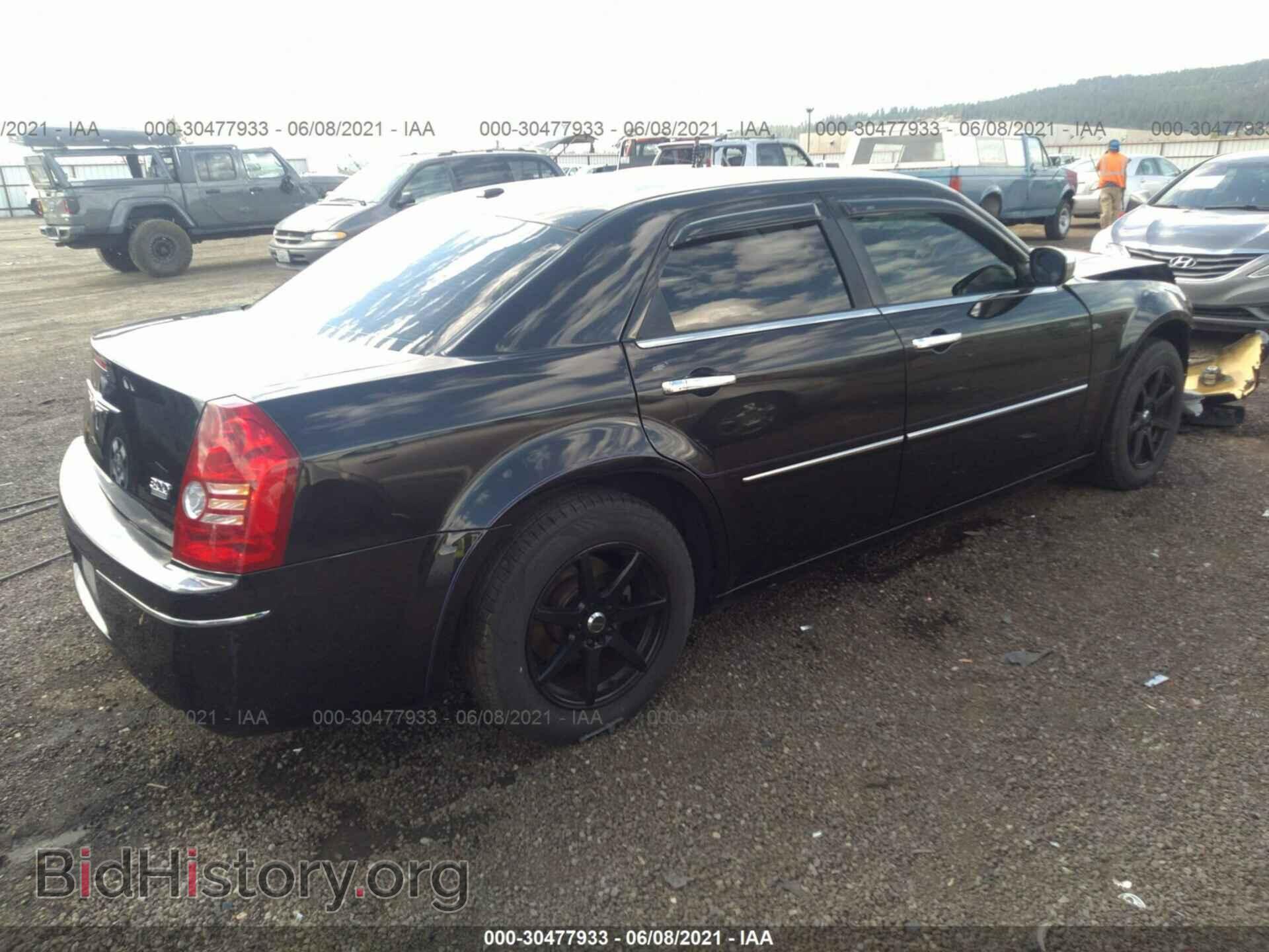 2010 CHRYSLER 300 - VIN: 2C3CA5CVXAH213294 - Фото 4