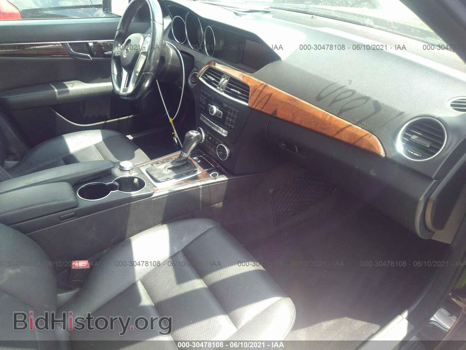 2014 MERCEDES-BENZ C-CLASS - VIN: WDDGF8AB0EA928443 - Фото 5